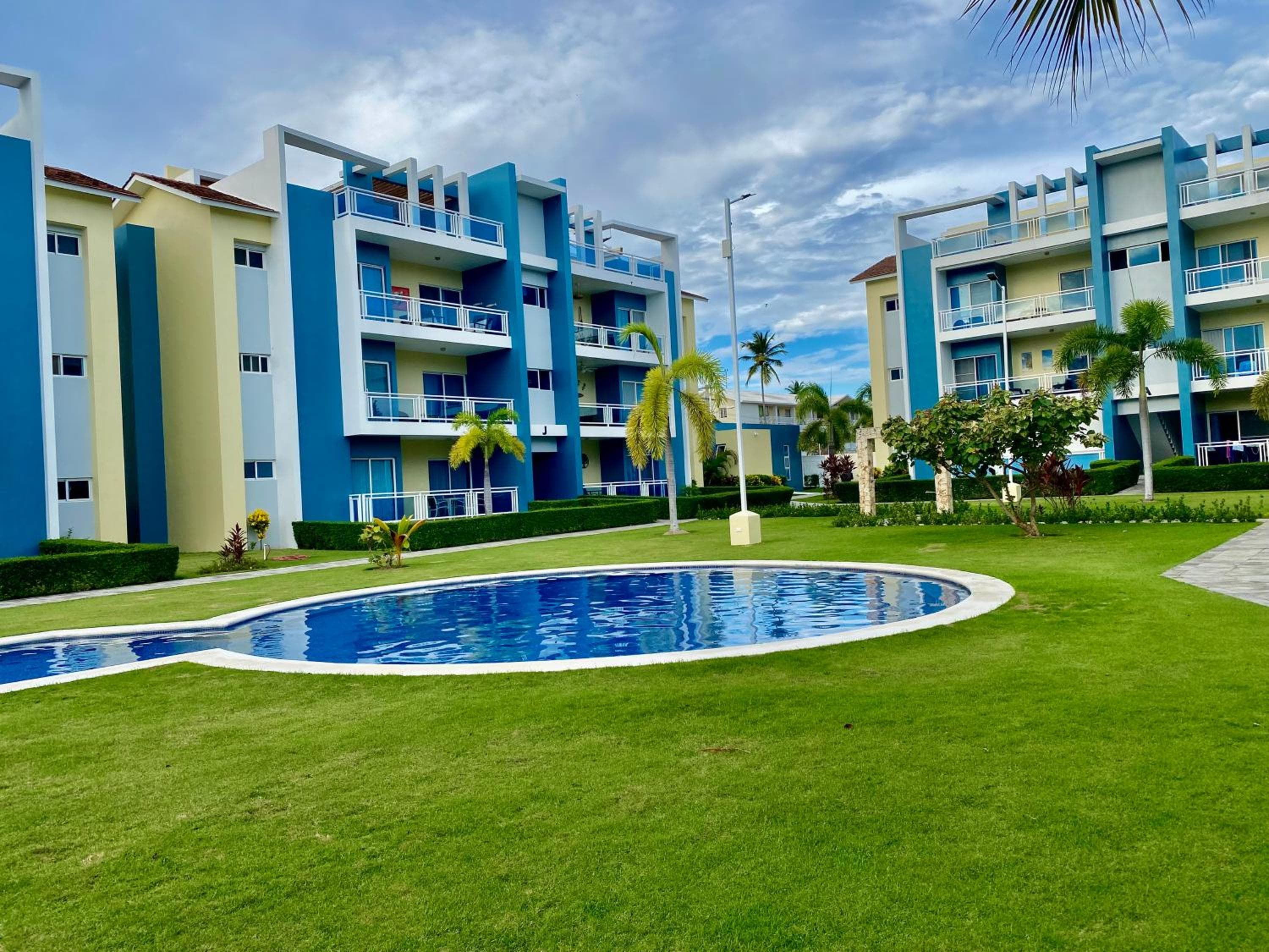 Radiant Realm Residence Free Parking BBQ Central los Corales — 9