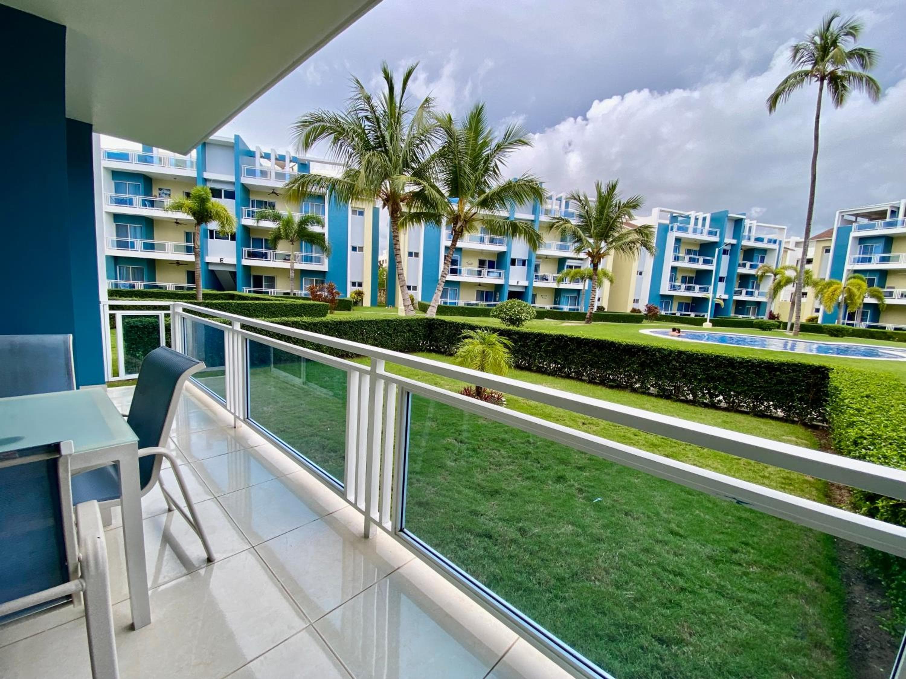 Radiant Realm Residence Free Parking BBQ Central los Corales — 18