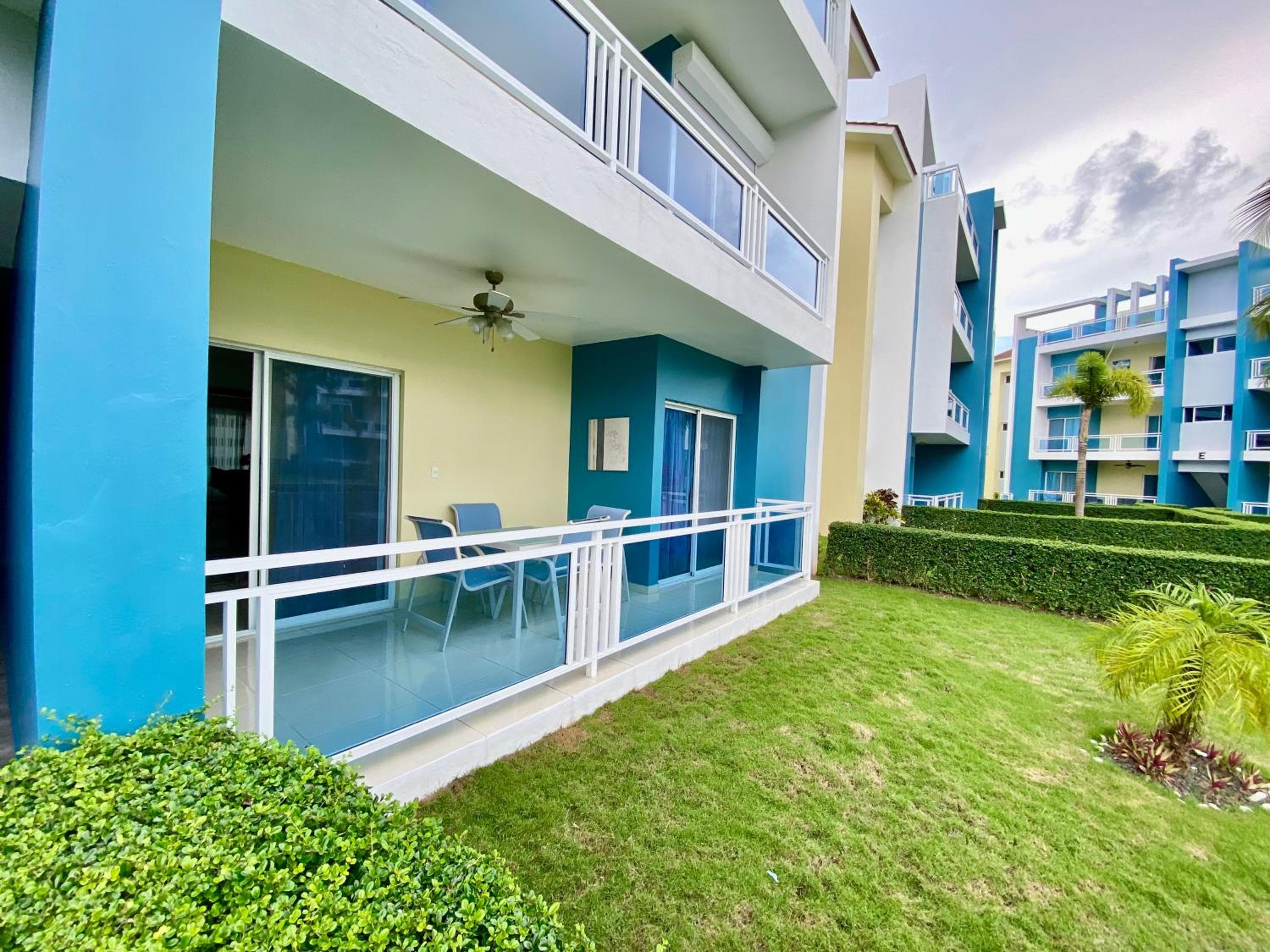 Radiant Realm Residence Free Parking BBQ Central los Corales — 24