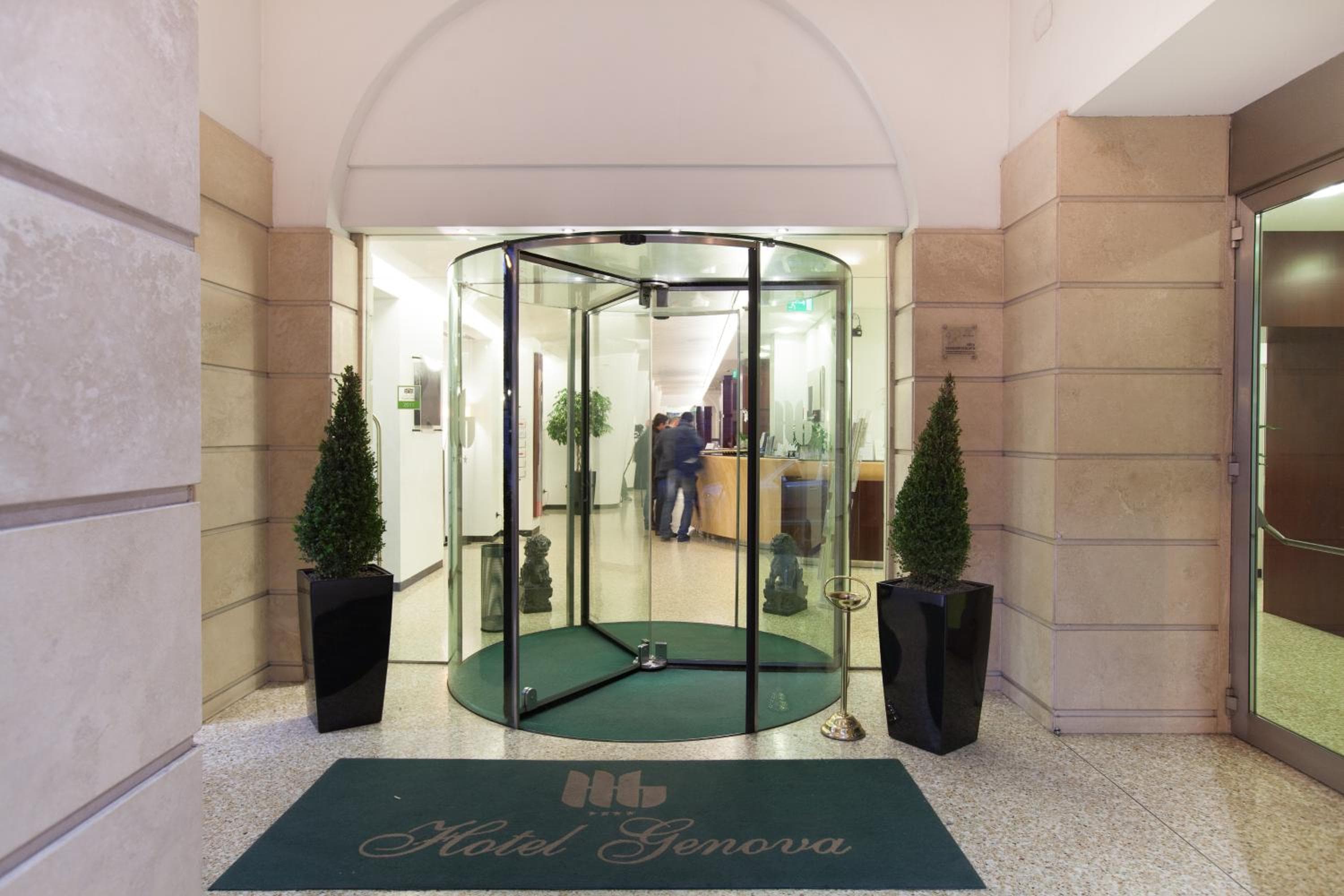 Hotel Genova — 9