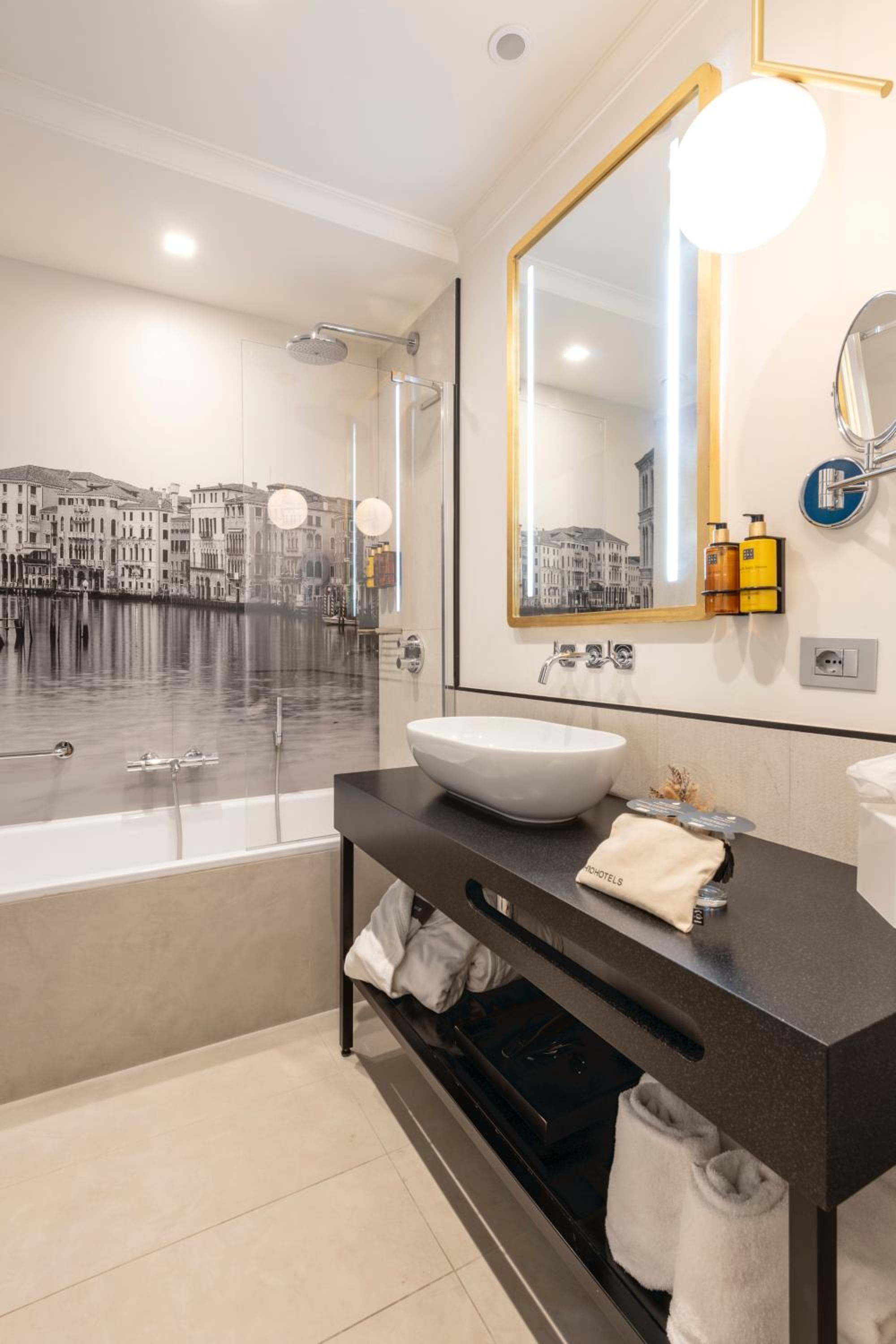 H10 Palazzo Canova hotel, 744 Riva del Vin, Venice, Italy — photo 37