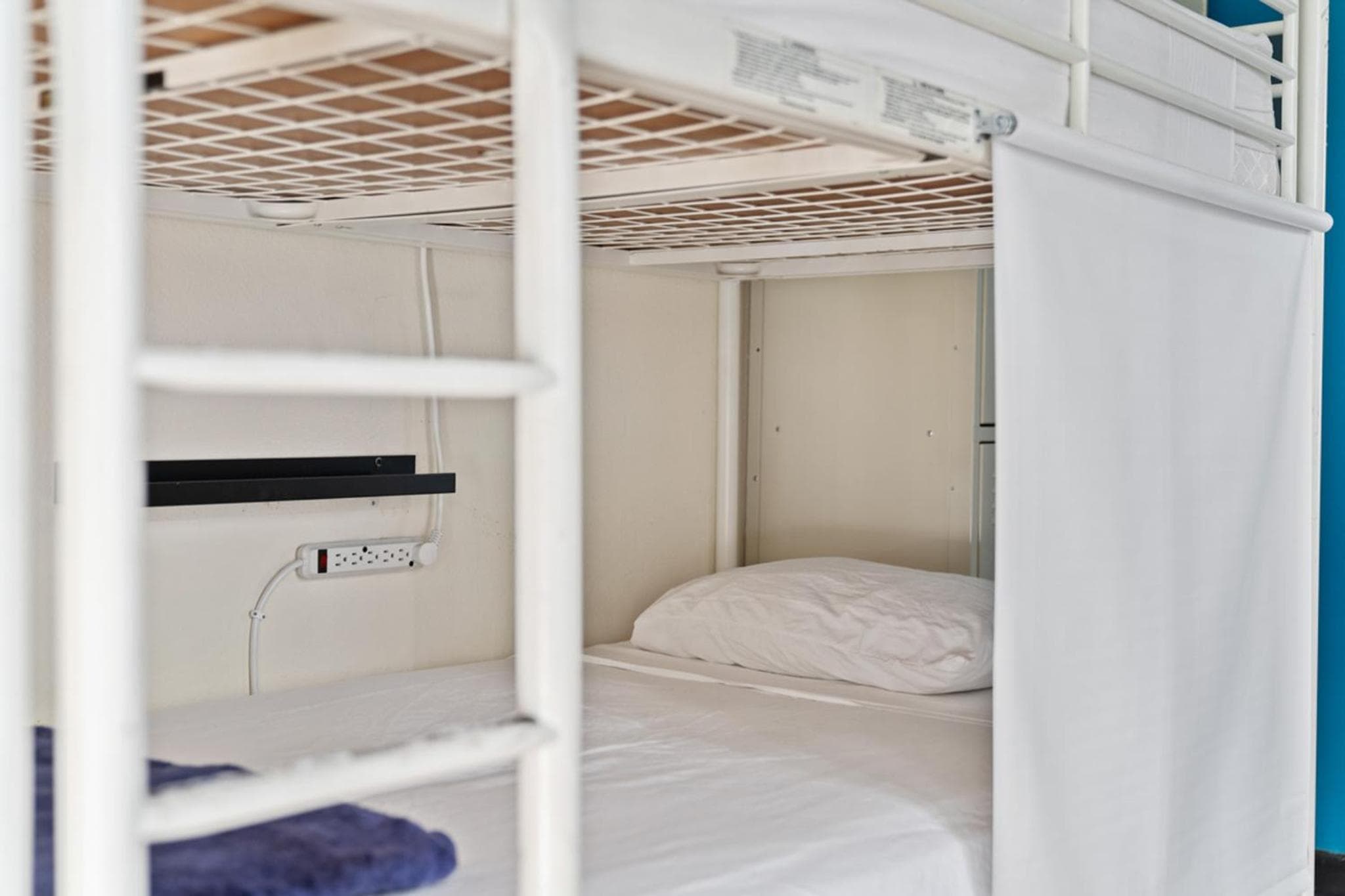 Samesun Hollywood Hotel & Hostel — 10