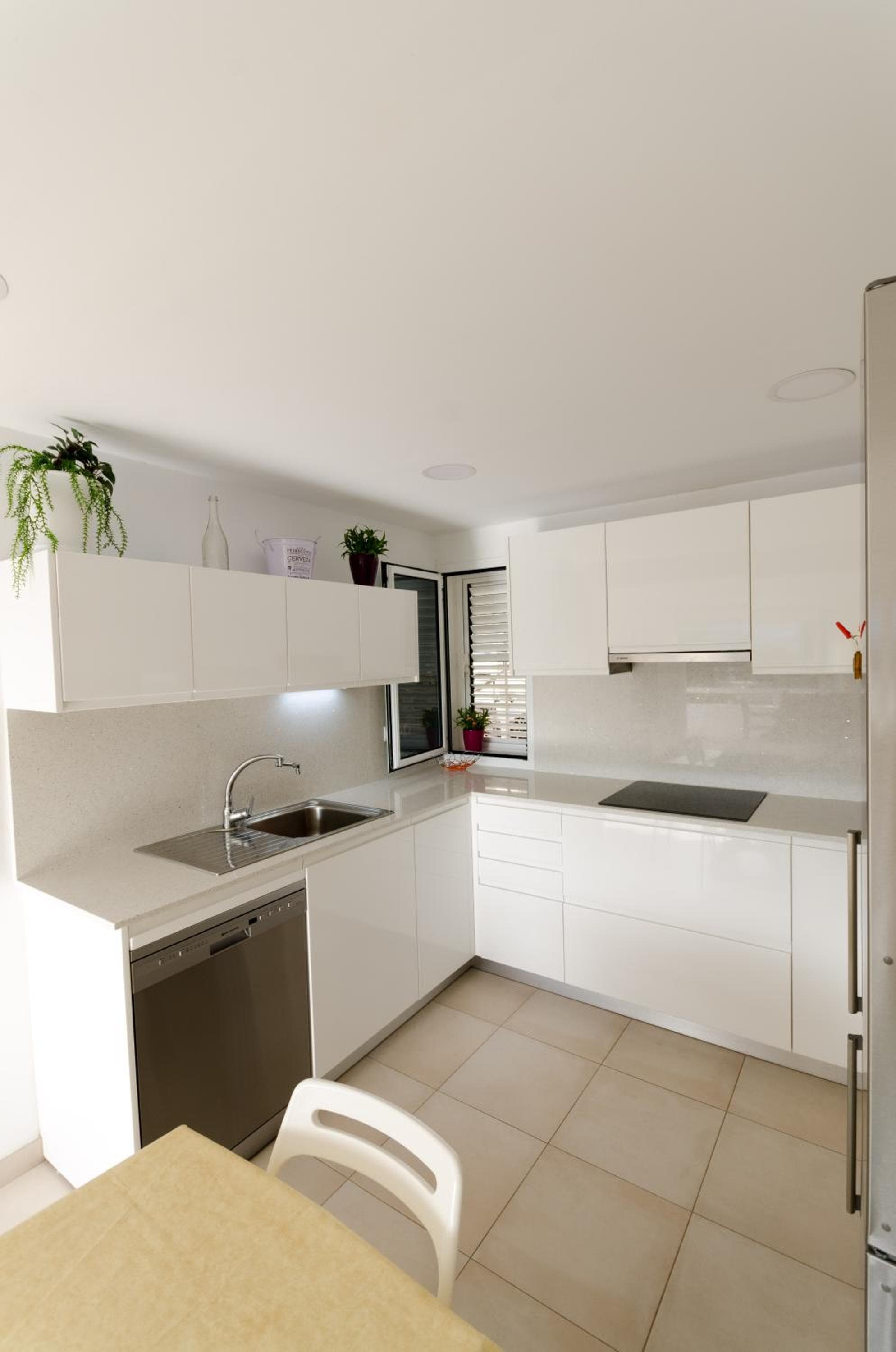 Terraced 2 bedroom beach rental — 3