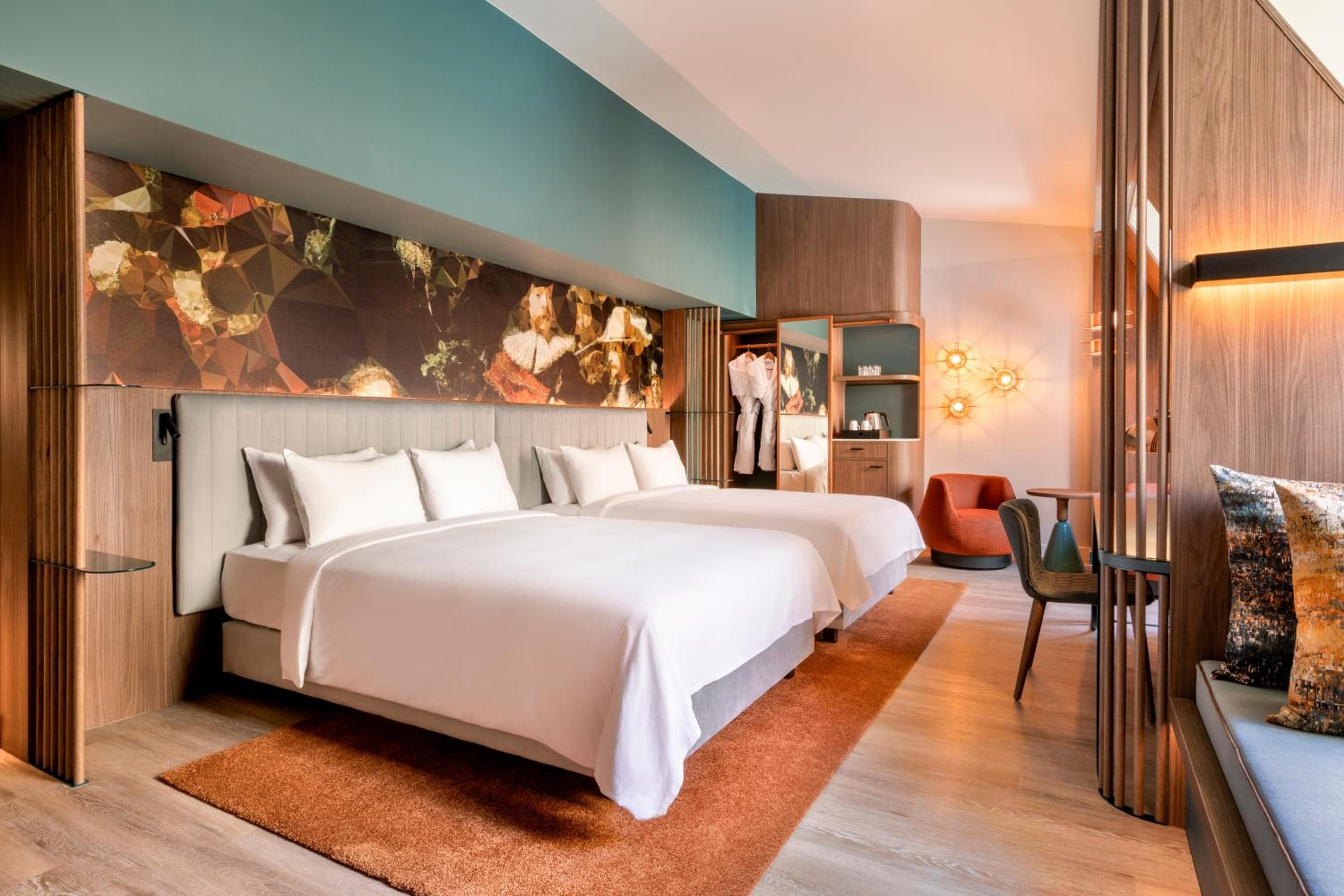 Renaissance Amsterdam Hotel — 13