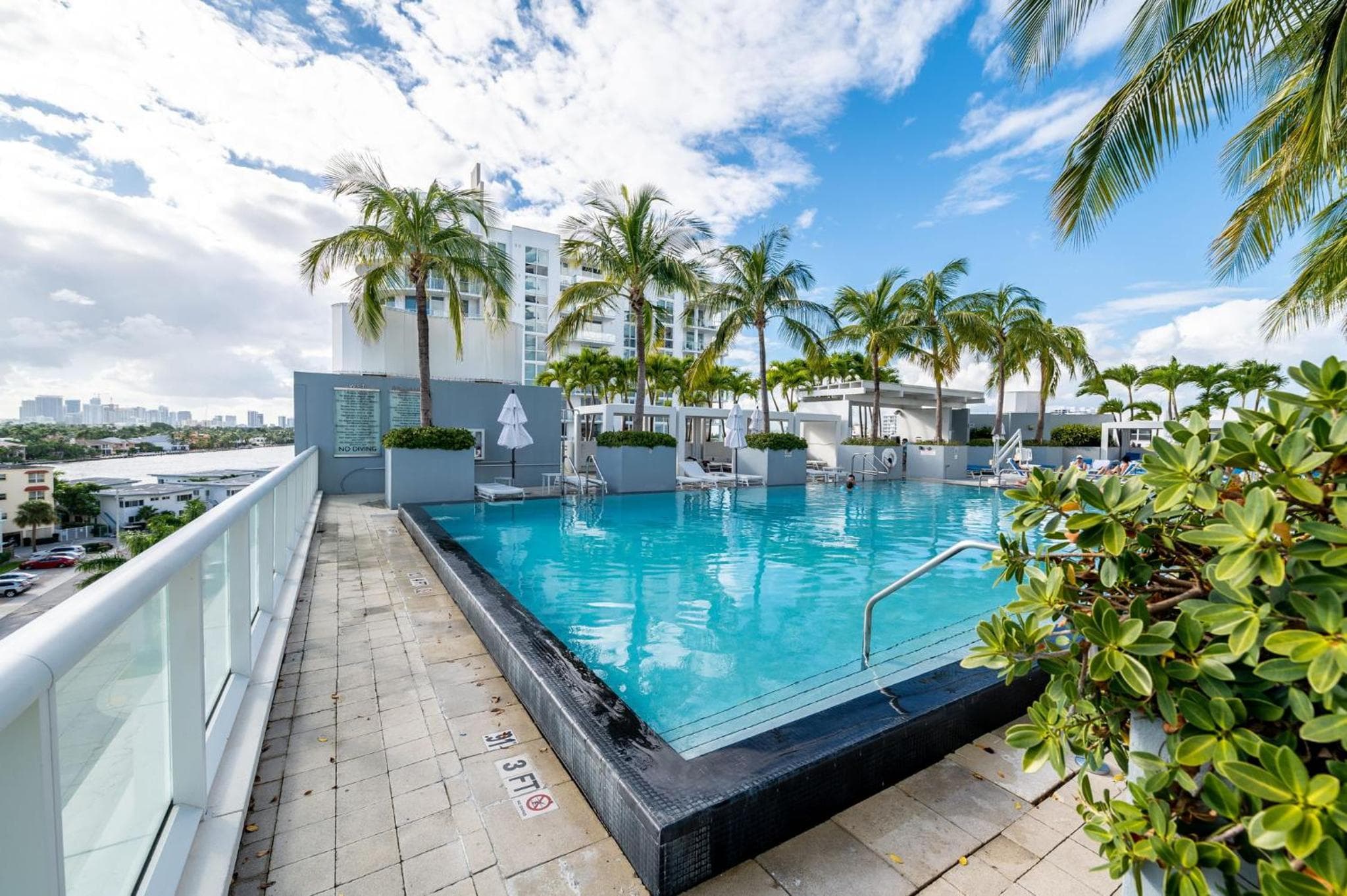 2 Zimmer Luxus-Strandapartment mit Resort-Annehmlichkeiten — 14