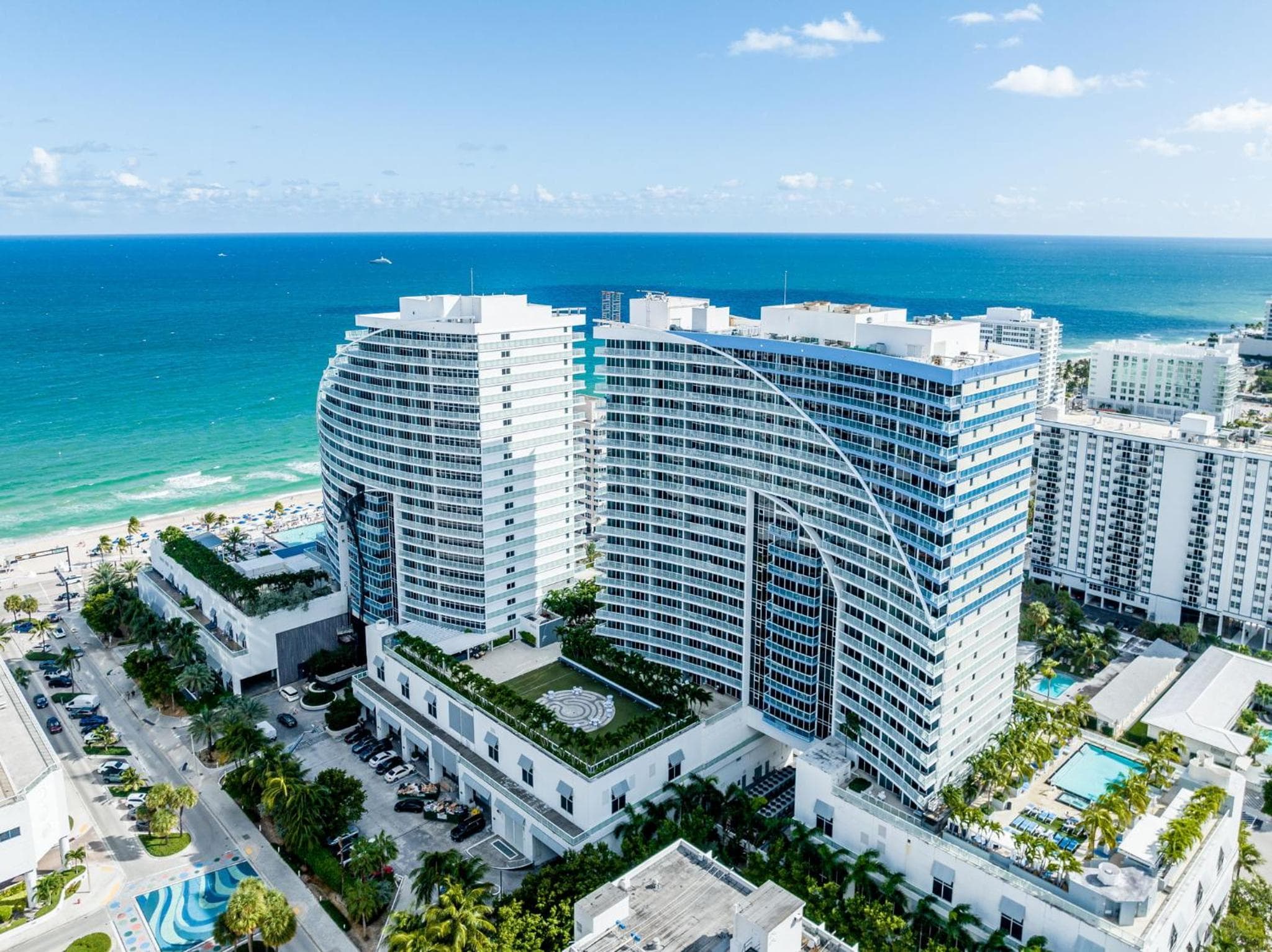 Oceanview Luxury, Resort Access, Sleeps 6 2BR 2BA - Vista Mar by HomeStakes — 16