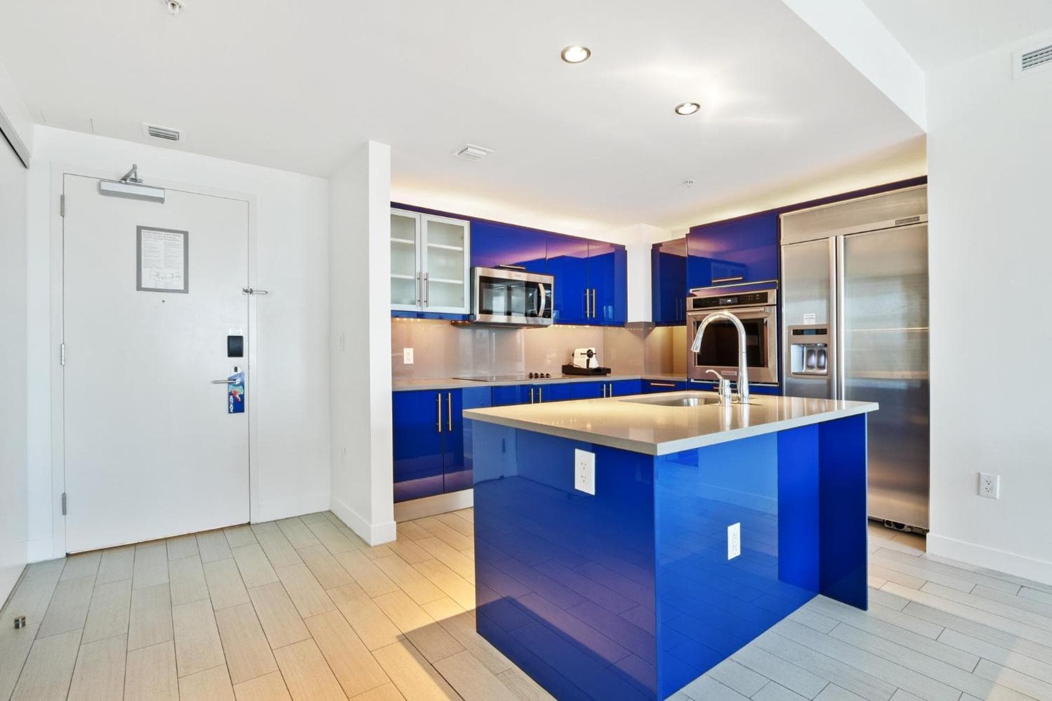Oceanview Luxury, Resort Access, Sleeps 6 2BR 2BA - Vista Mar by HomeStakes — 7