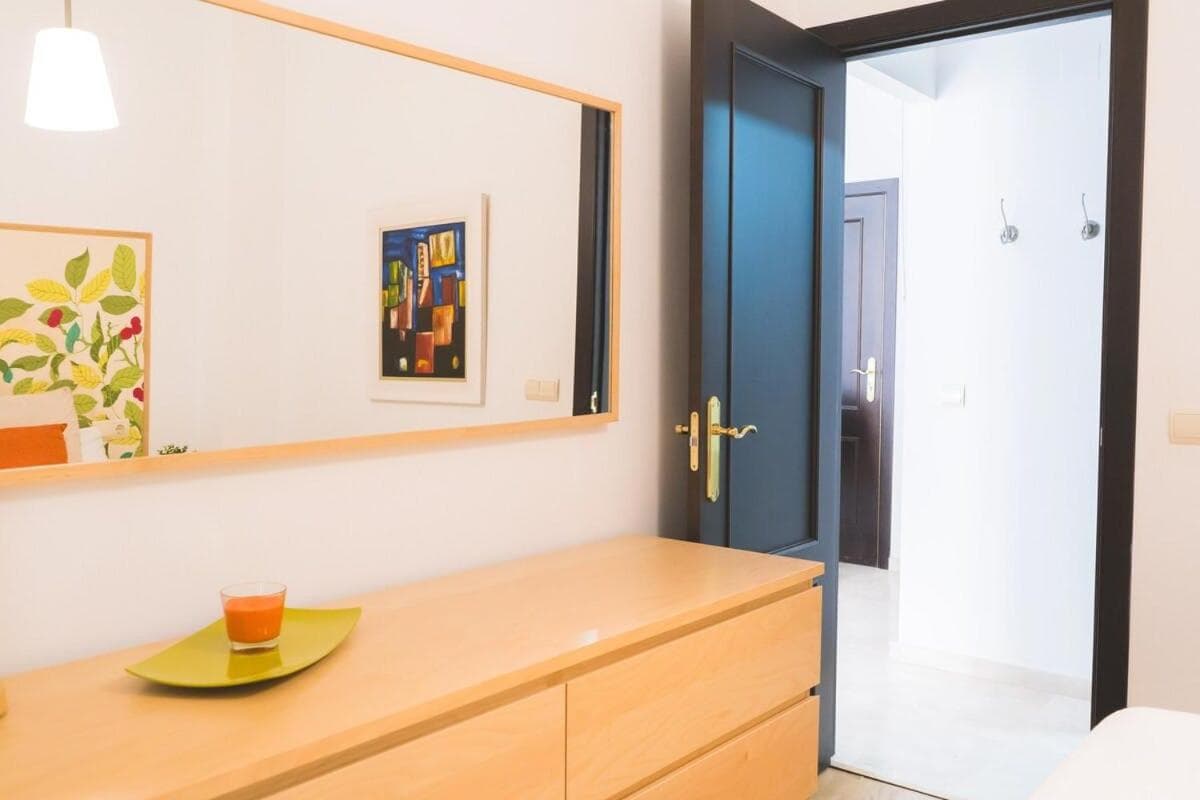 Céntrico Apartamento en Calle Carreteria - Malaga — 5