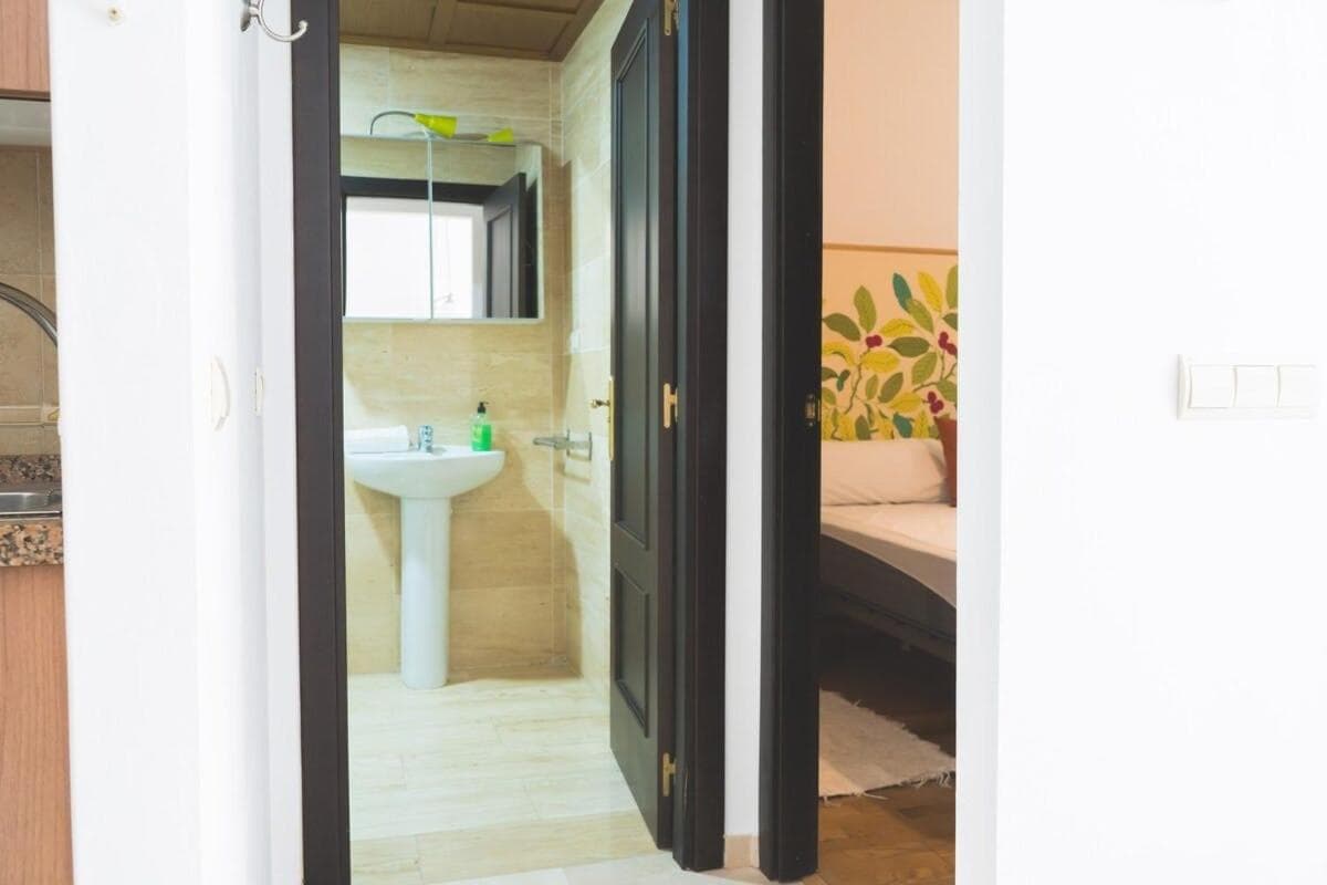 Céntrico Apartamento en Calle Carreteria - Malaga — 17