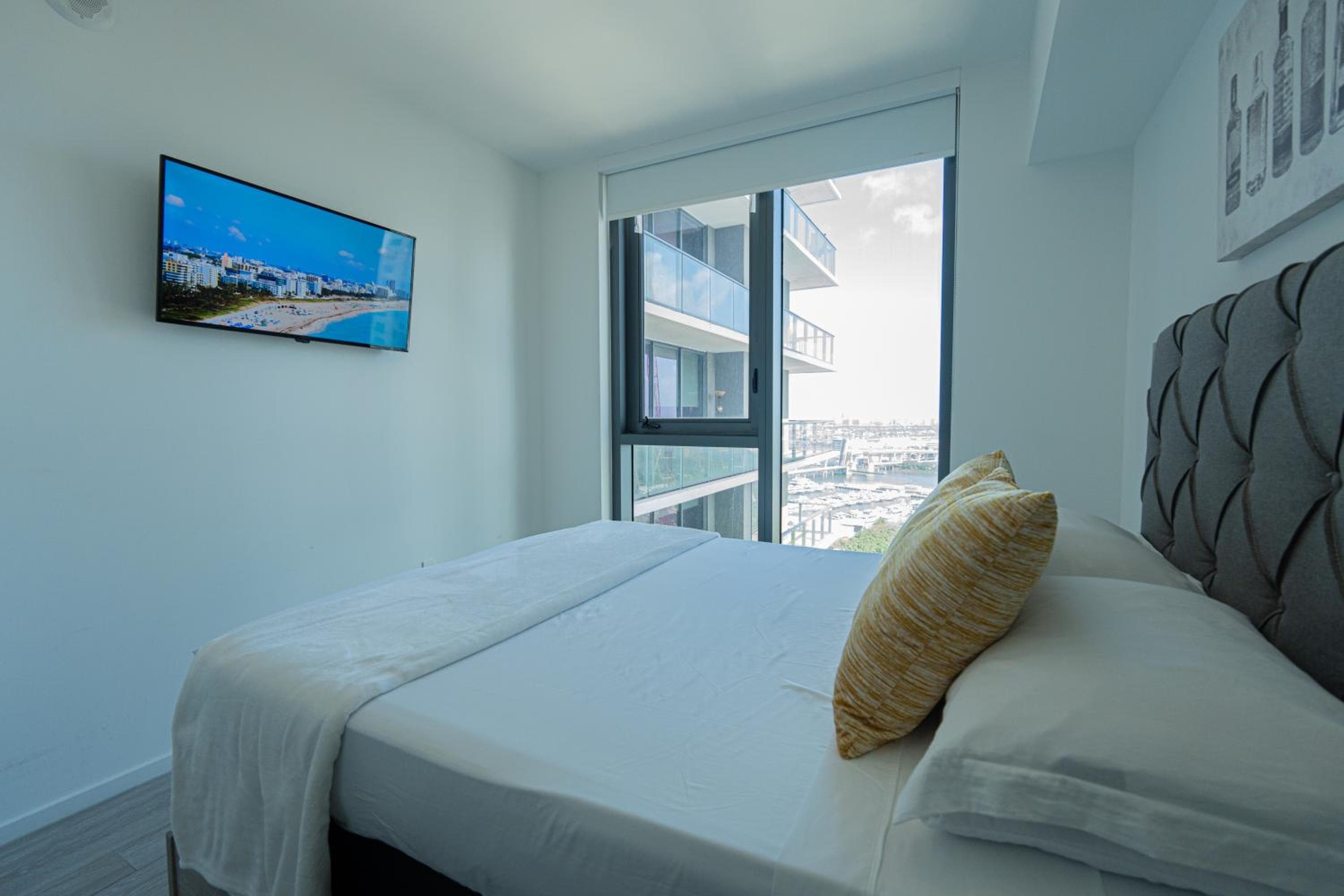 Miami Biscayne Bay Fortress! High Rise Water Views, Lux! — 23