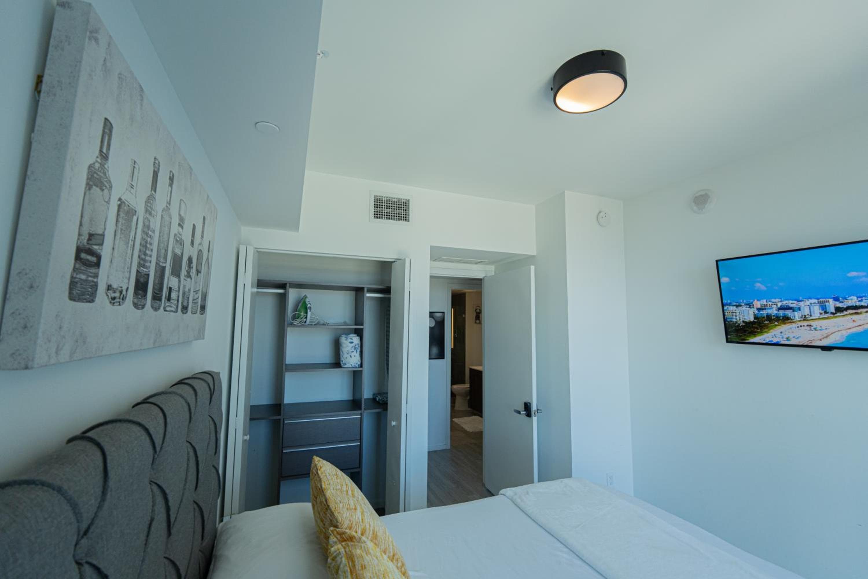 Miami Biscayne Bay Fortress! High Rise Water Views, Lux! — 21
