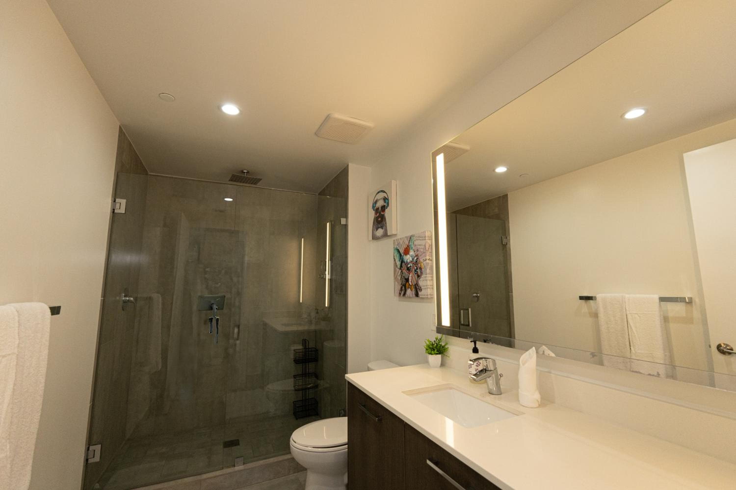 X Lounge IV-Skyline Corner Residence — 14