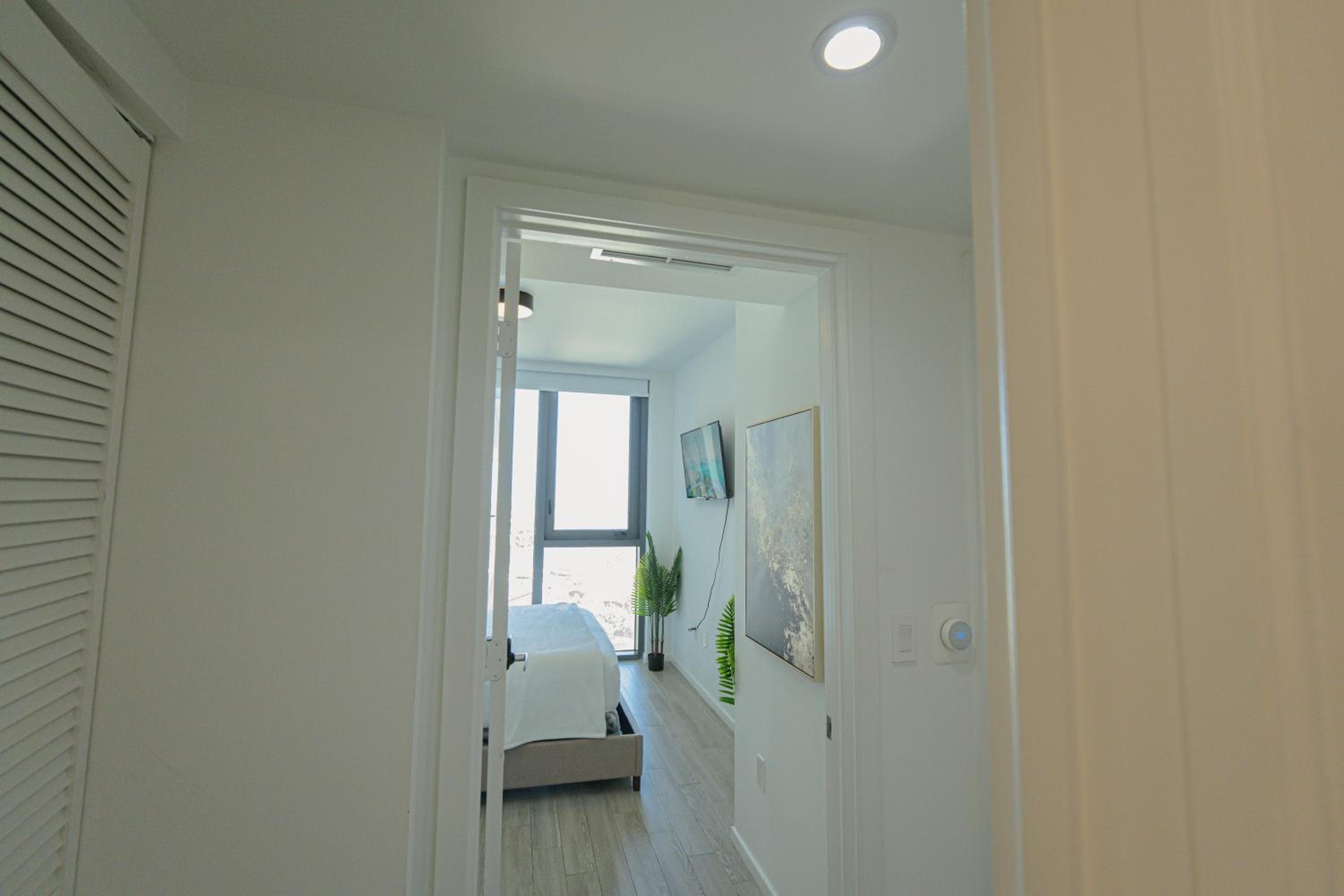 Miami Biscayne Bay Fortress! High Rise Water Views, Lux! — 5