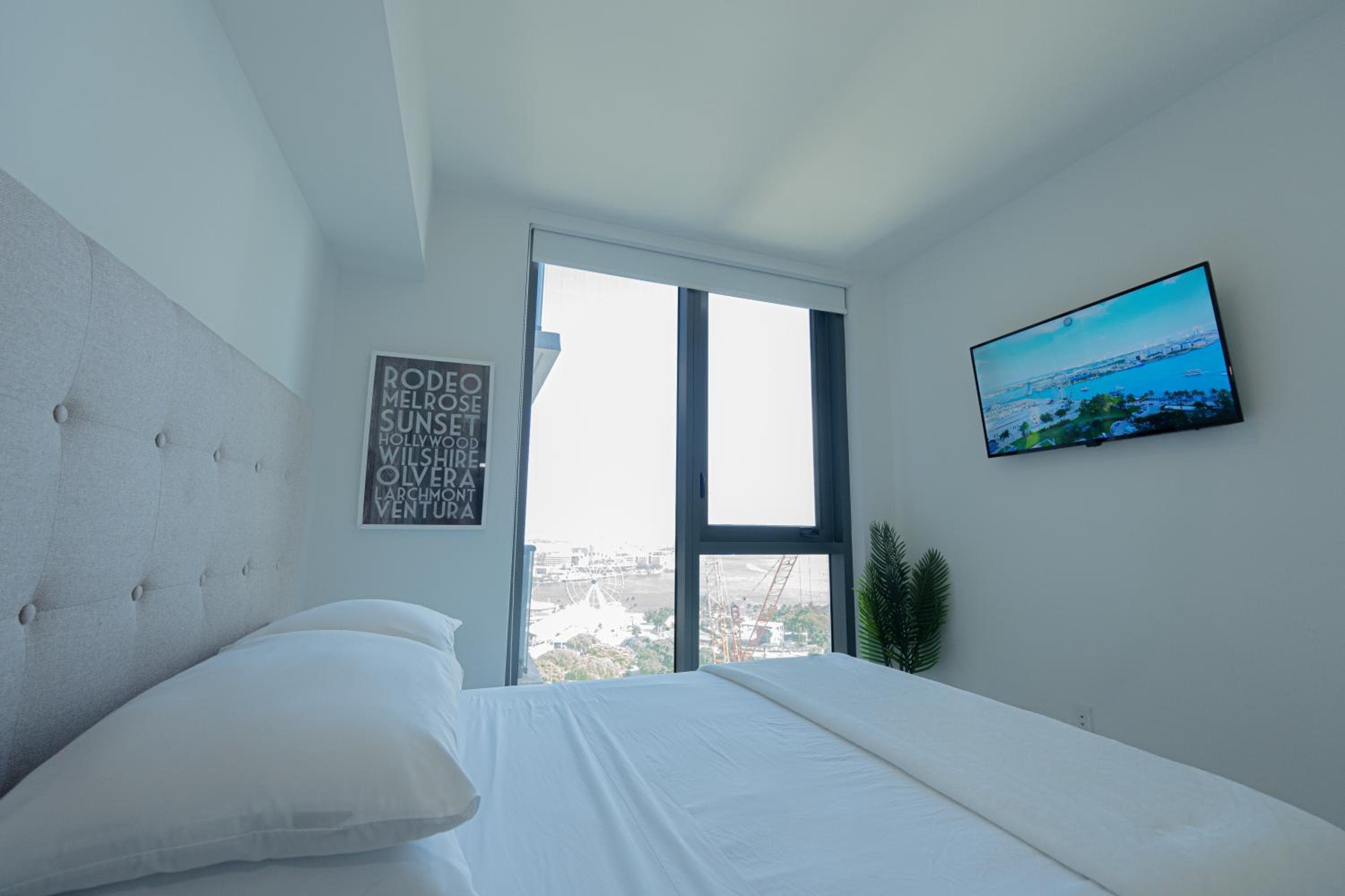 Miami Biscayne Bay Fortress! High Rise Water Views, Lux! — 7