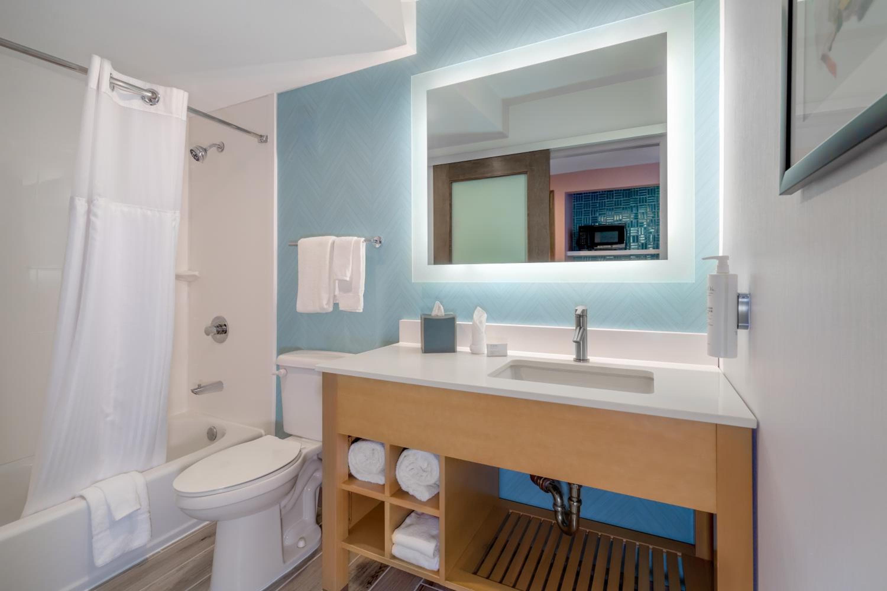 La Quinta by Wyndham LAX — 29
