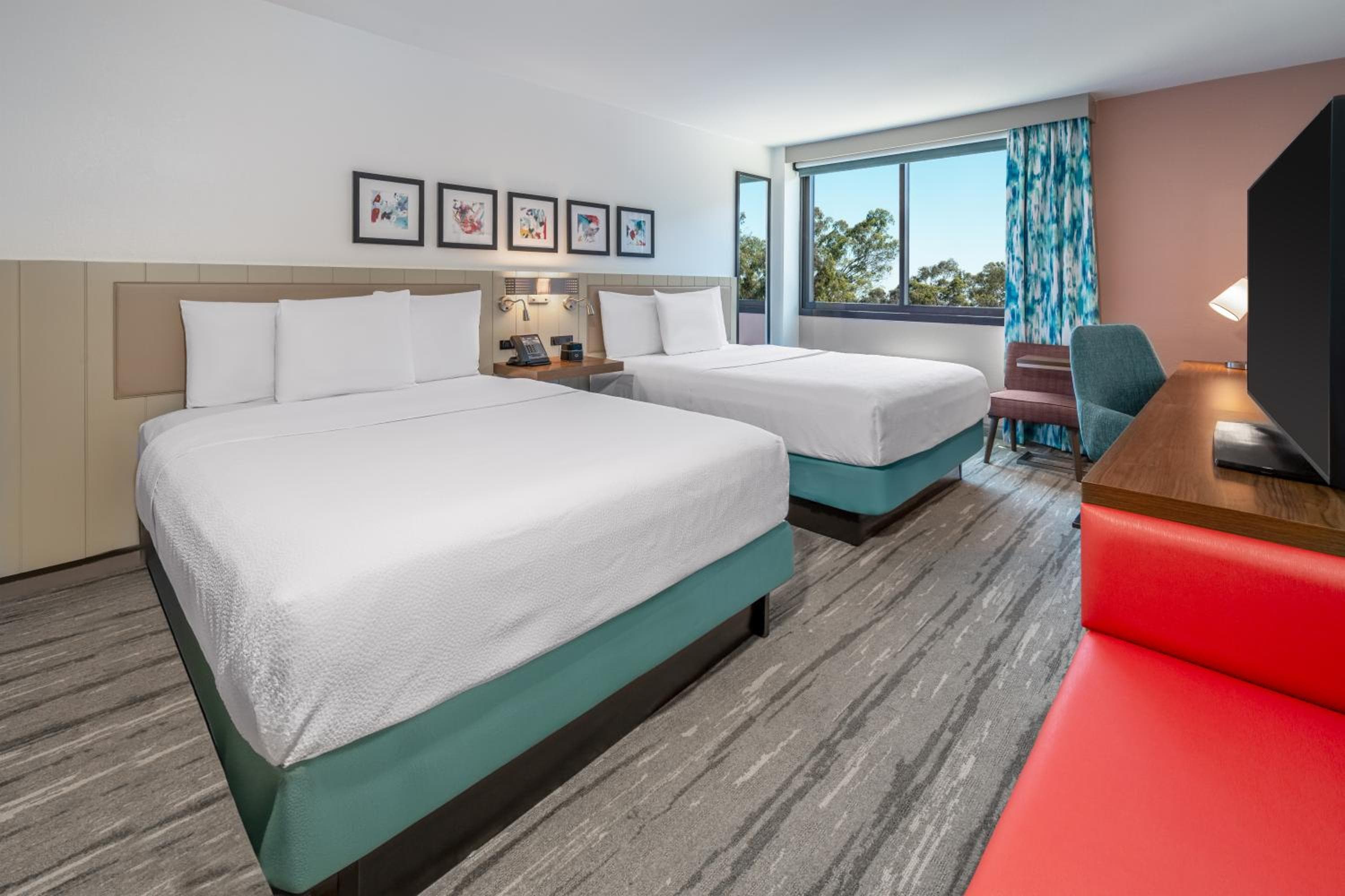 La Quinta by Wyndham LAX — 3
