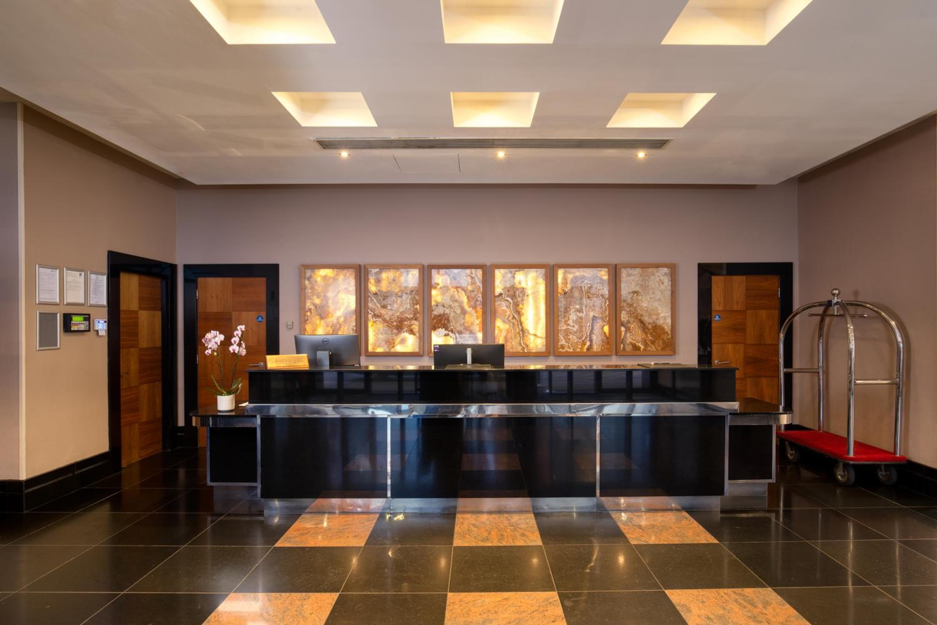 El Chelsea Harbour Hotel y Spa — 22