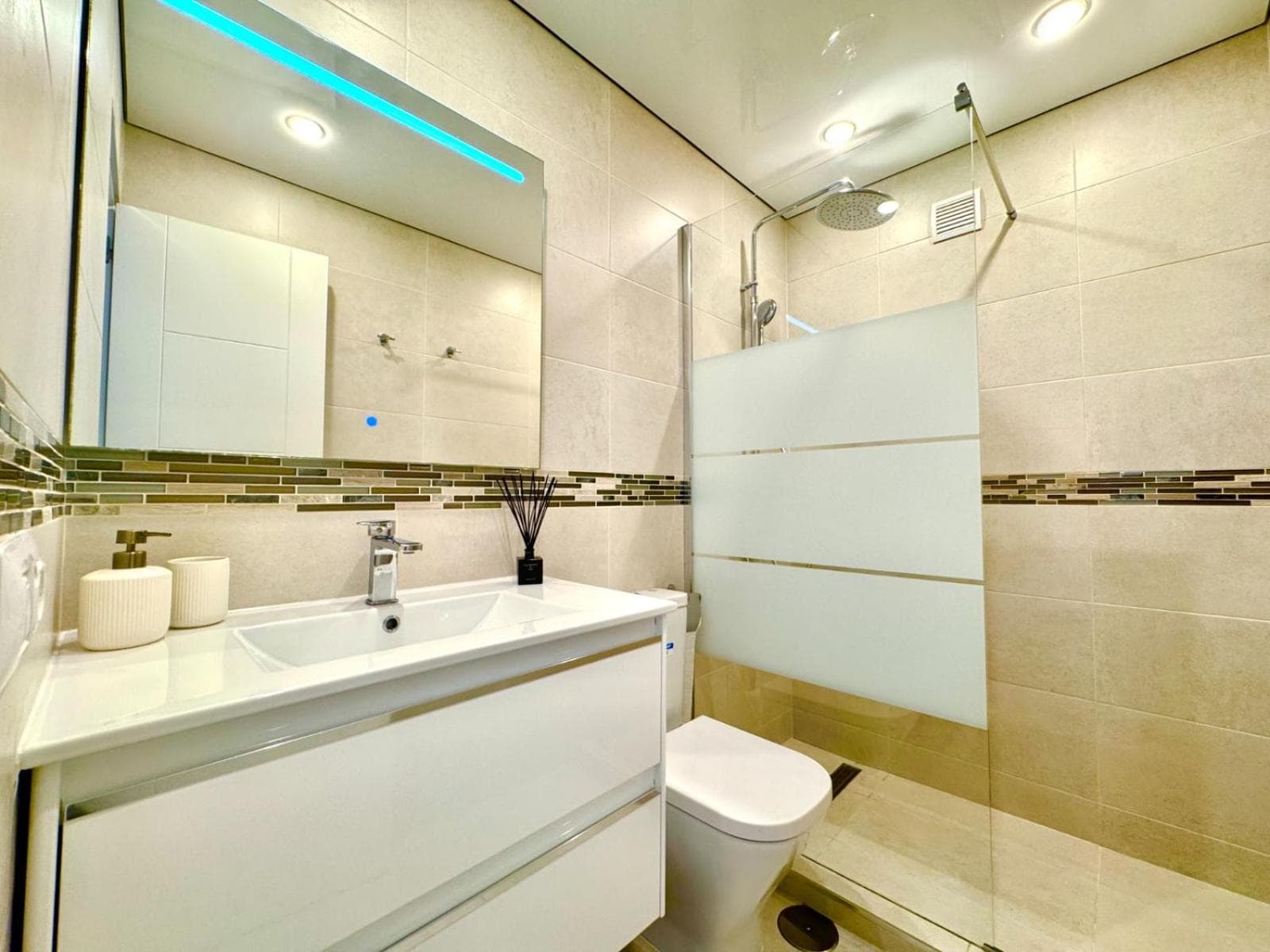 BLUEBIRD Luxury apartment in Las Americas — 2
