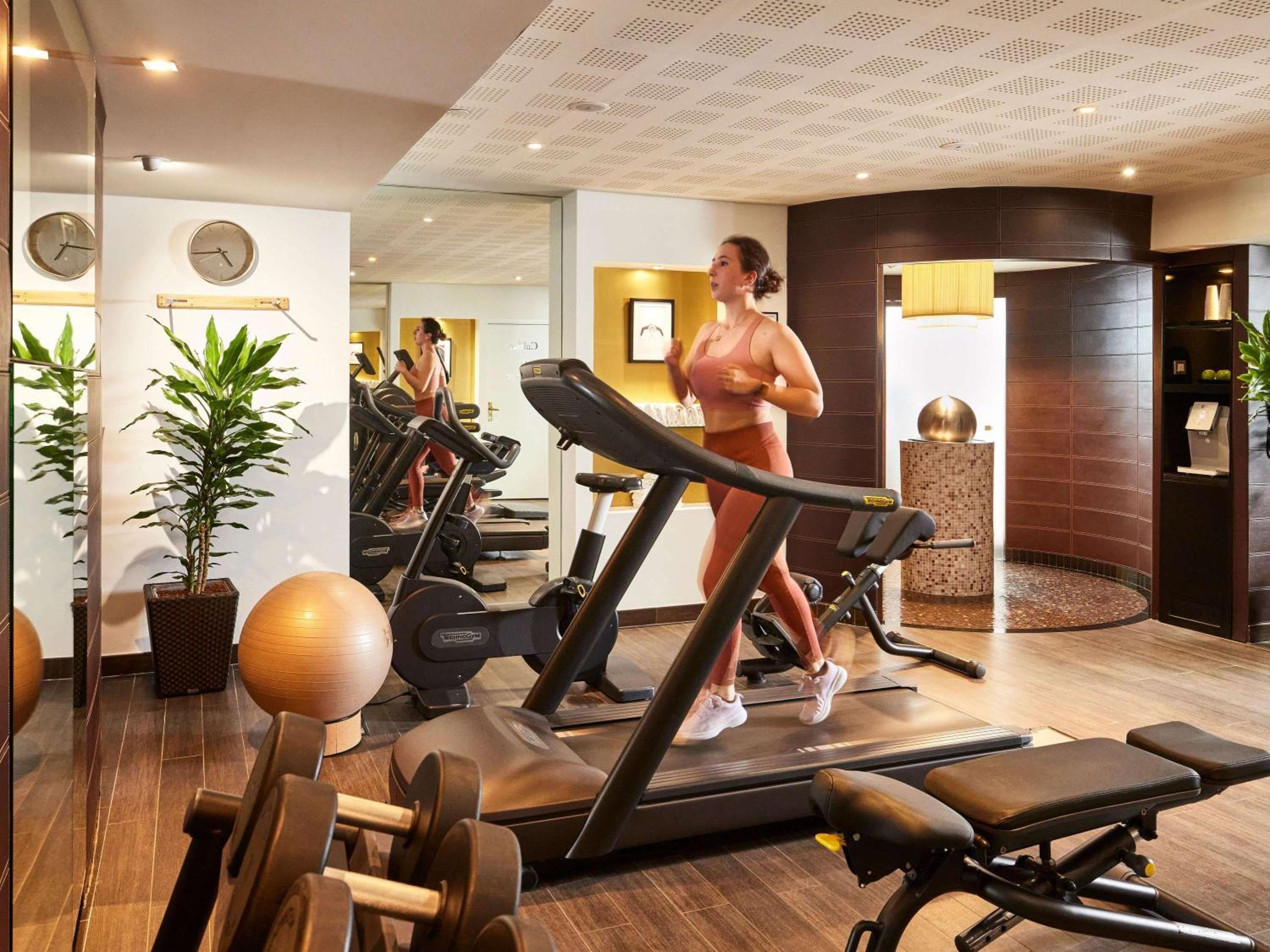 Sofitel Paris Le Faubourg — 28