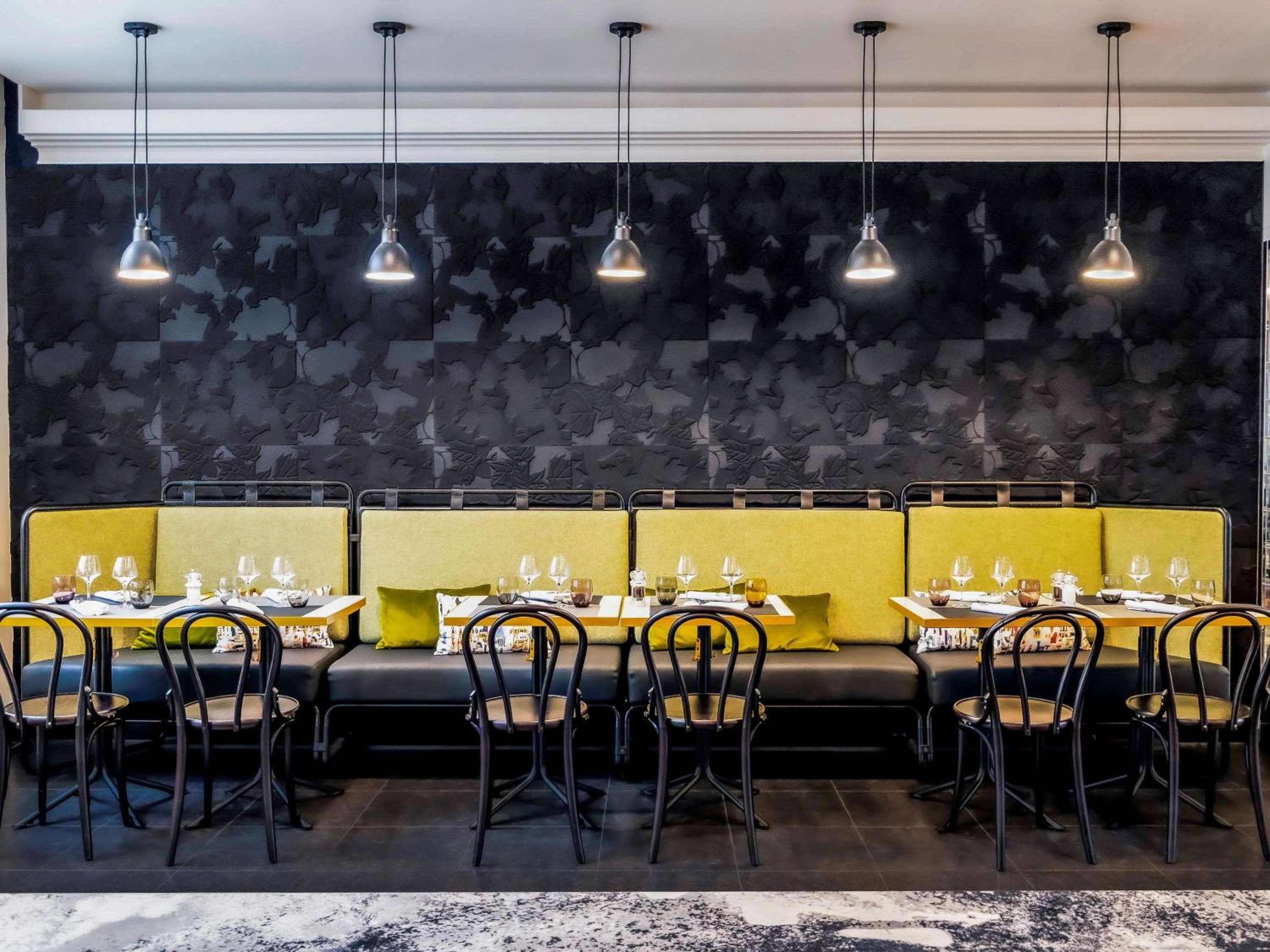 Novotel Paris 17 — 24