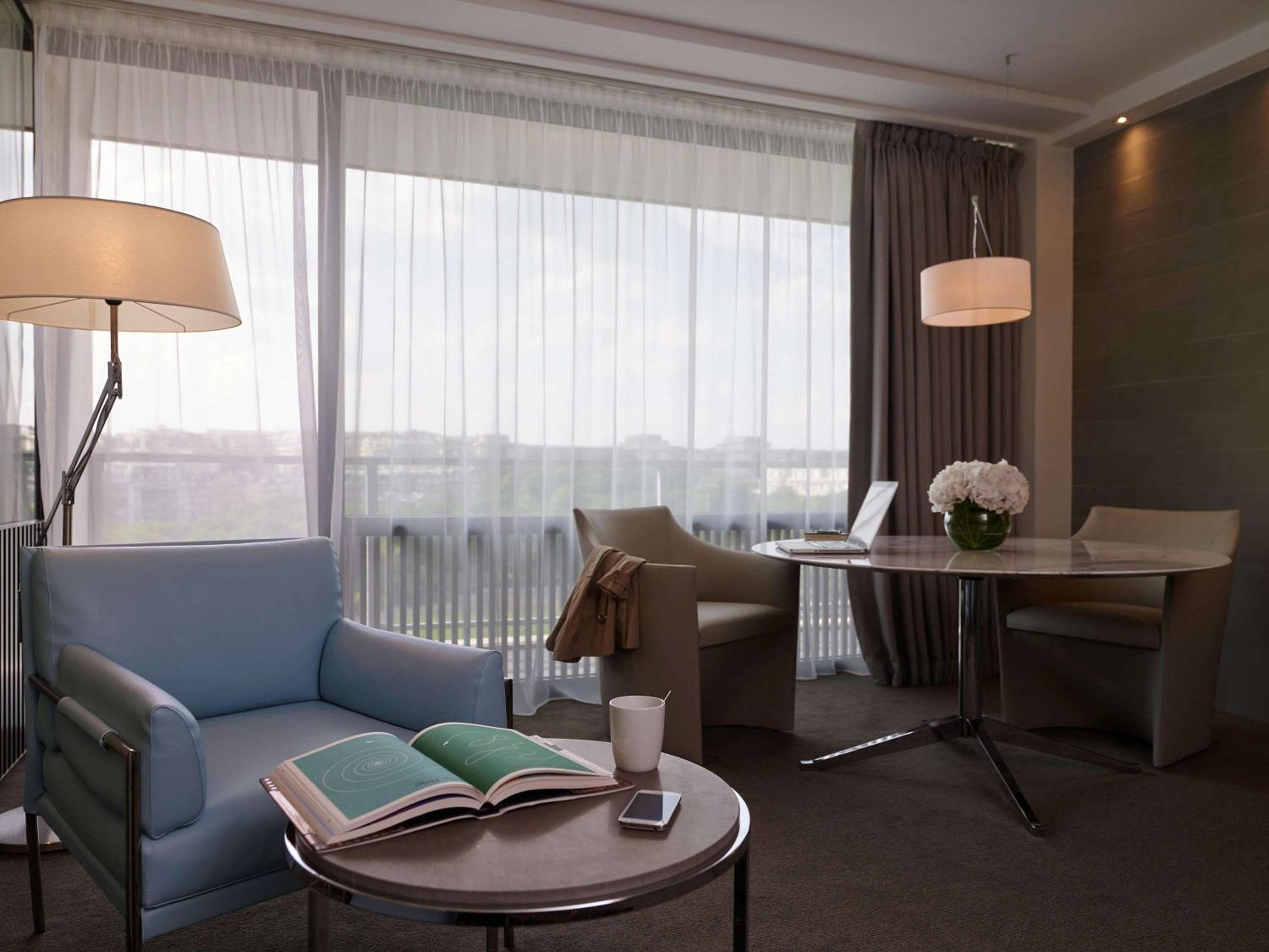 Pullman Paris Tour Eiffel — 5