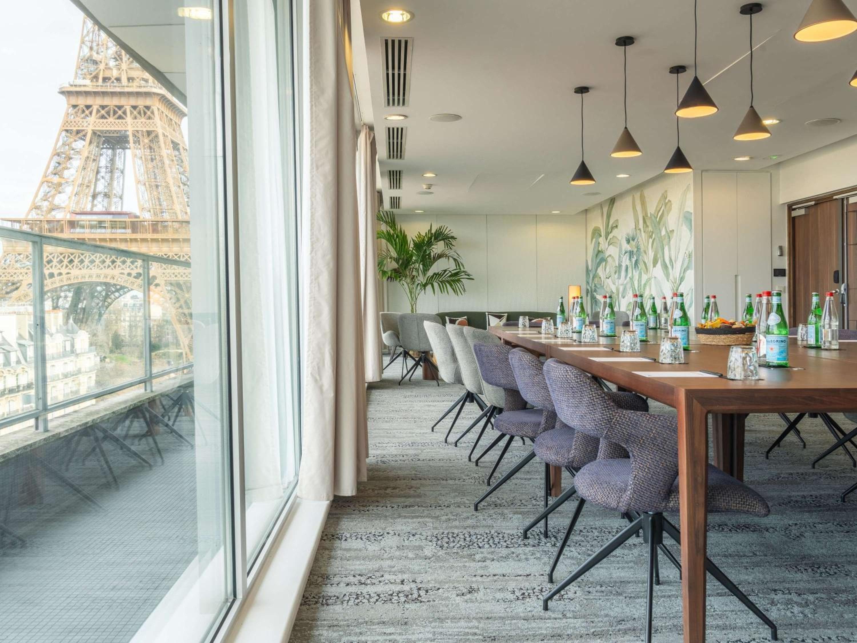 Pullman Paris Tour Eiffel — 21