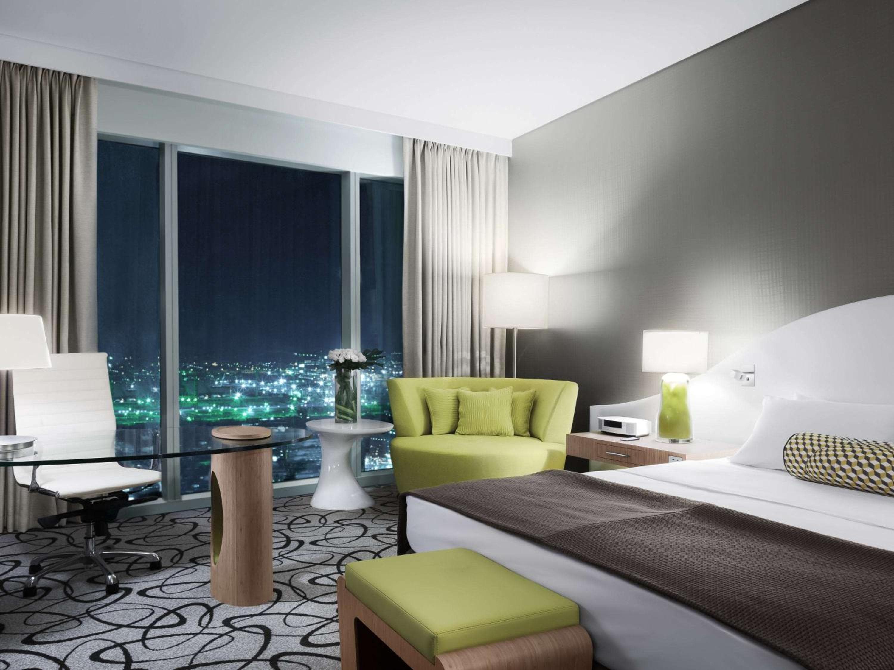 Sofitel Dubai Innenstadt — 10