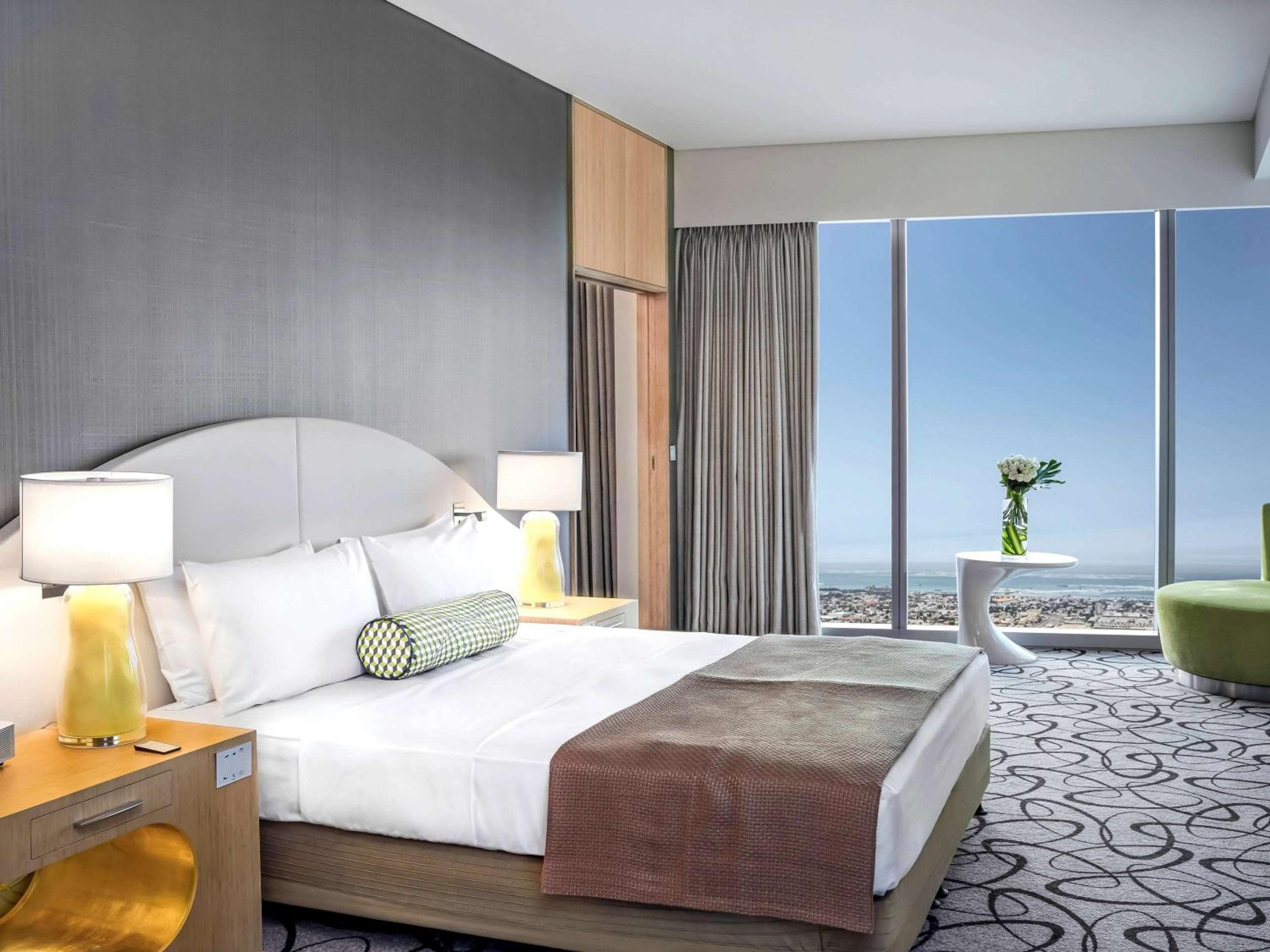 Sofitel Dubai Innenstadt — 12
