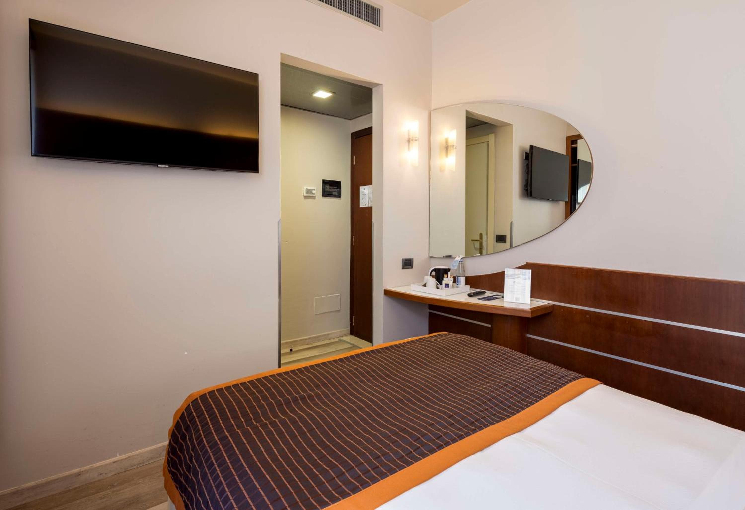 Hotel Best Western Madison — 18