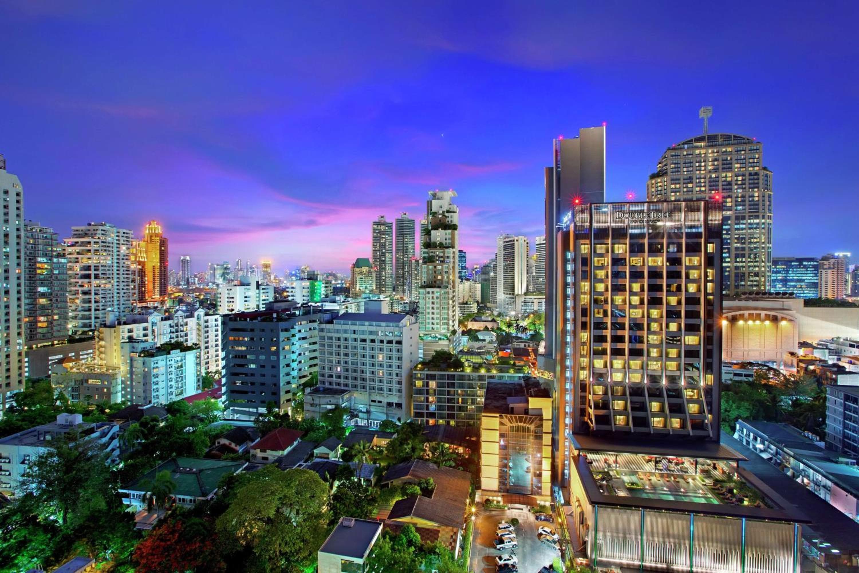 DoubleTree by Hilton Sukhumvit Bangkok — 1