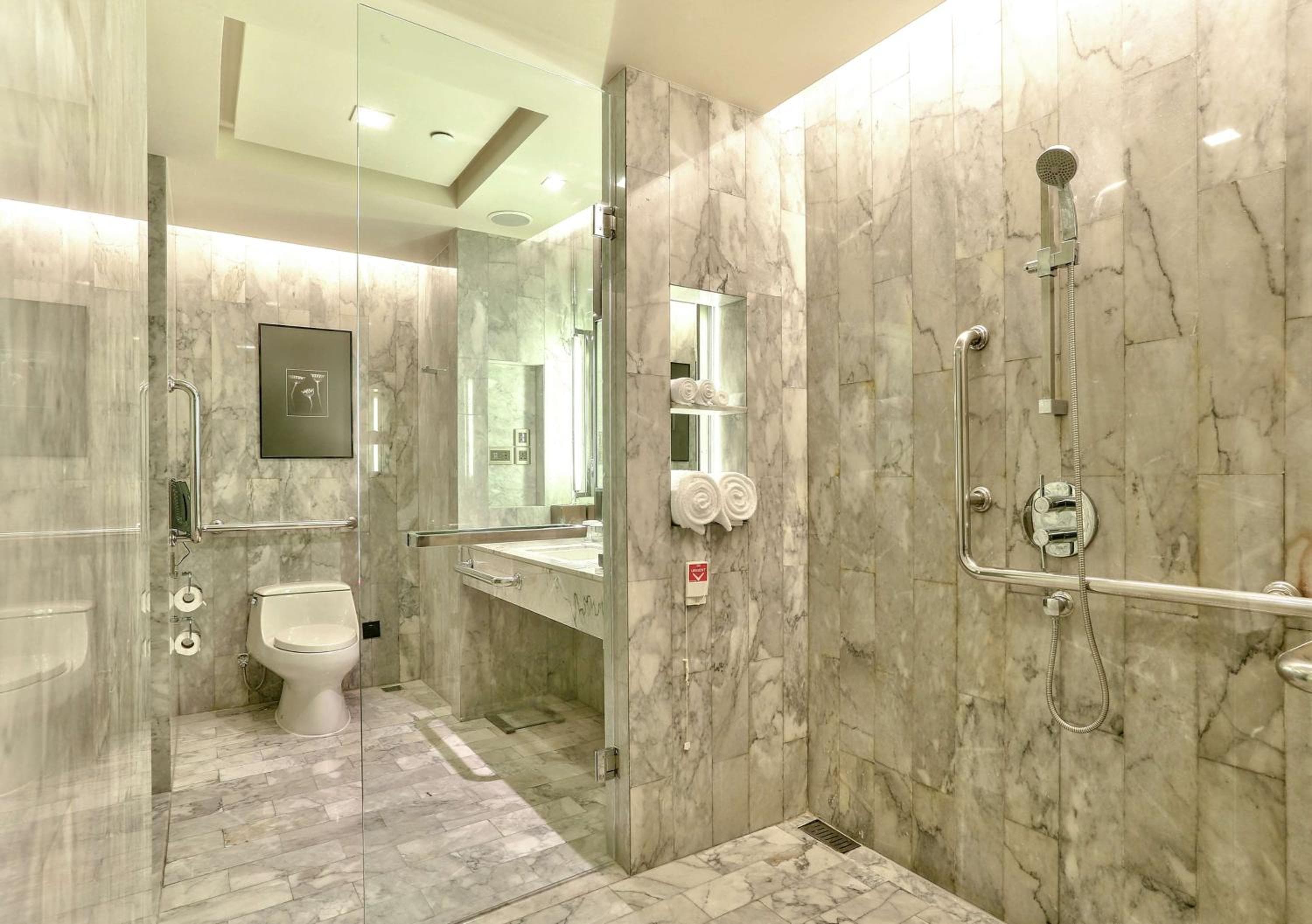 DoubleTree by Hilton Sukhumvit Bangkok — 6