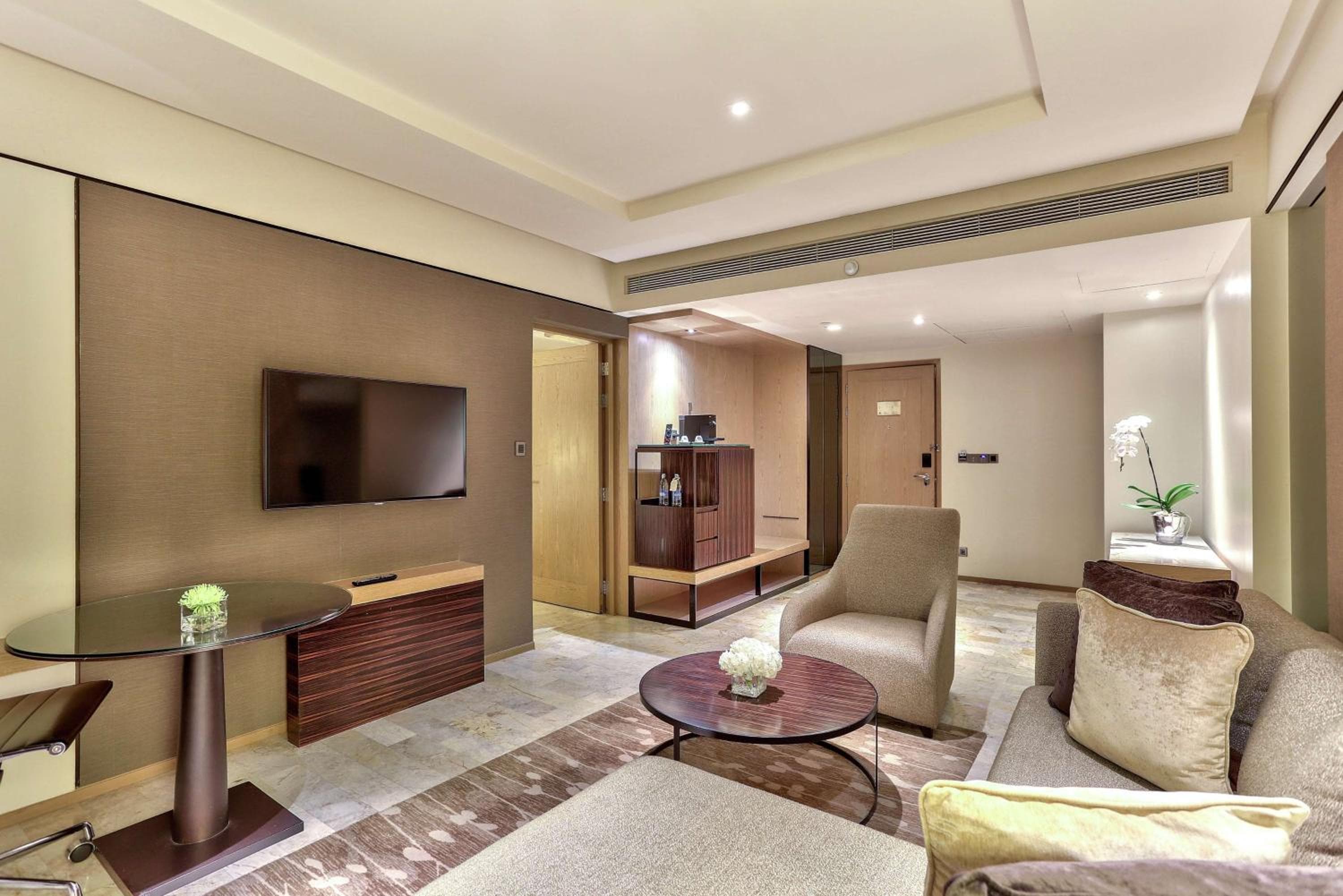 DoubleTree by Hilton Sukhumvit Bangkok — 27