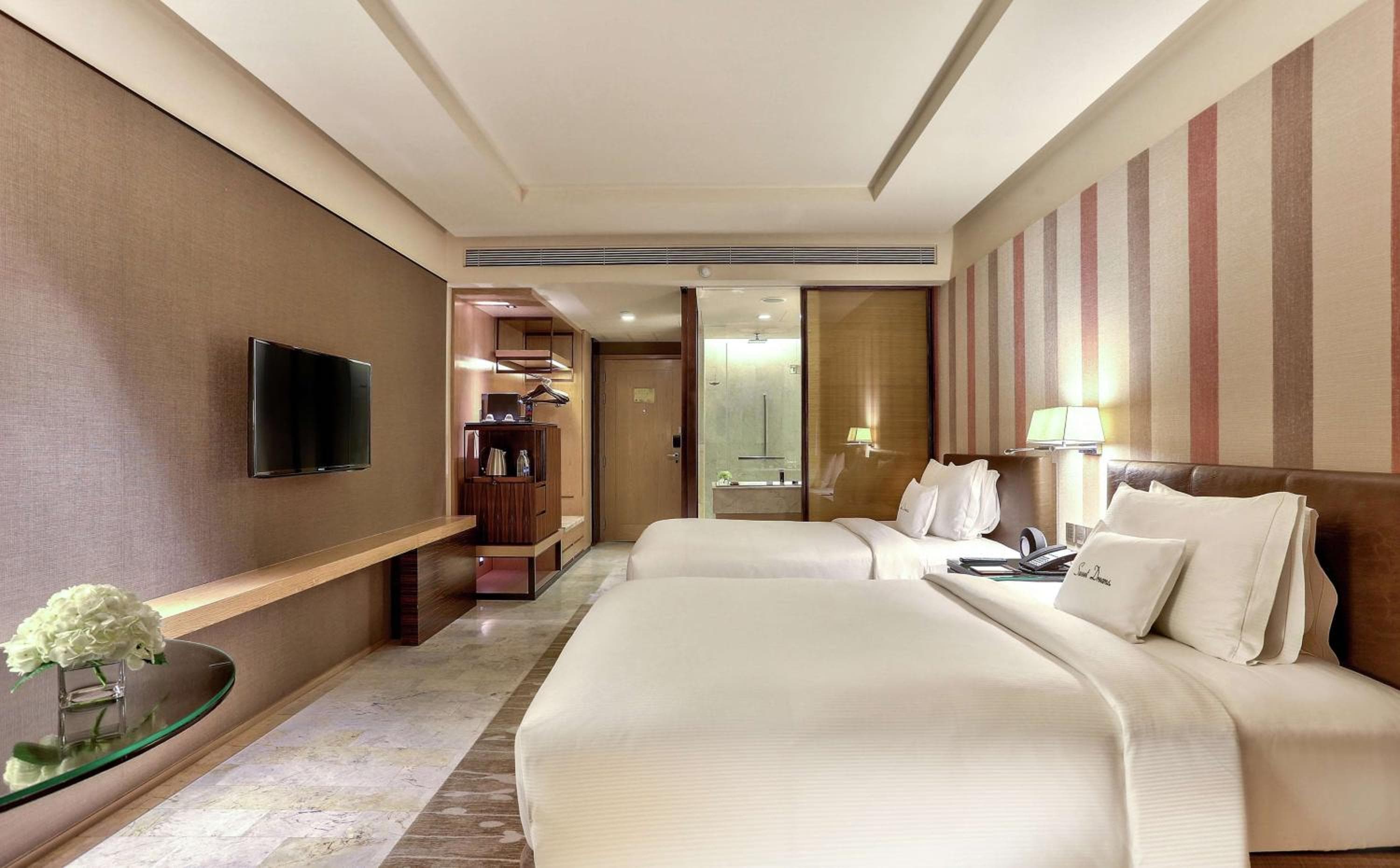 DoubleTree by Hilton Sukhumvit Bangkok — 28