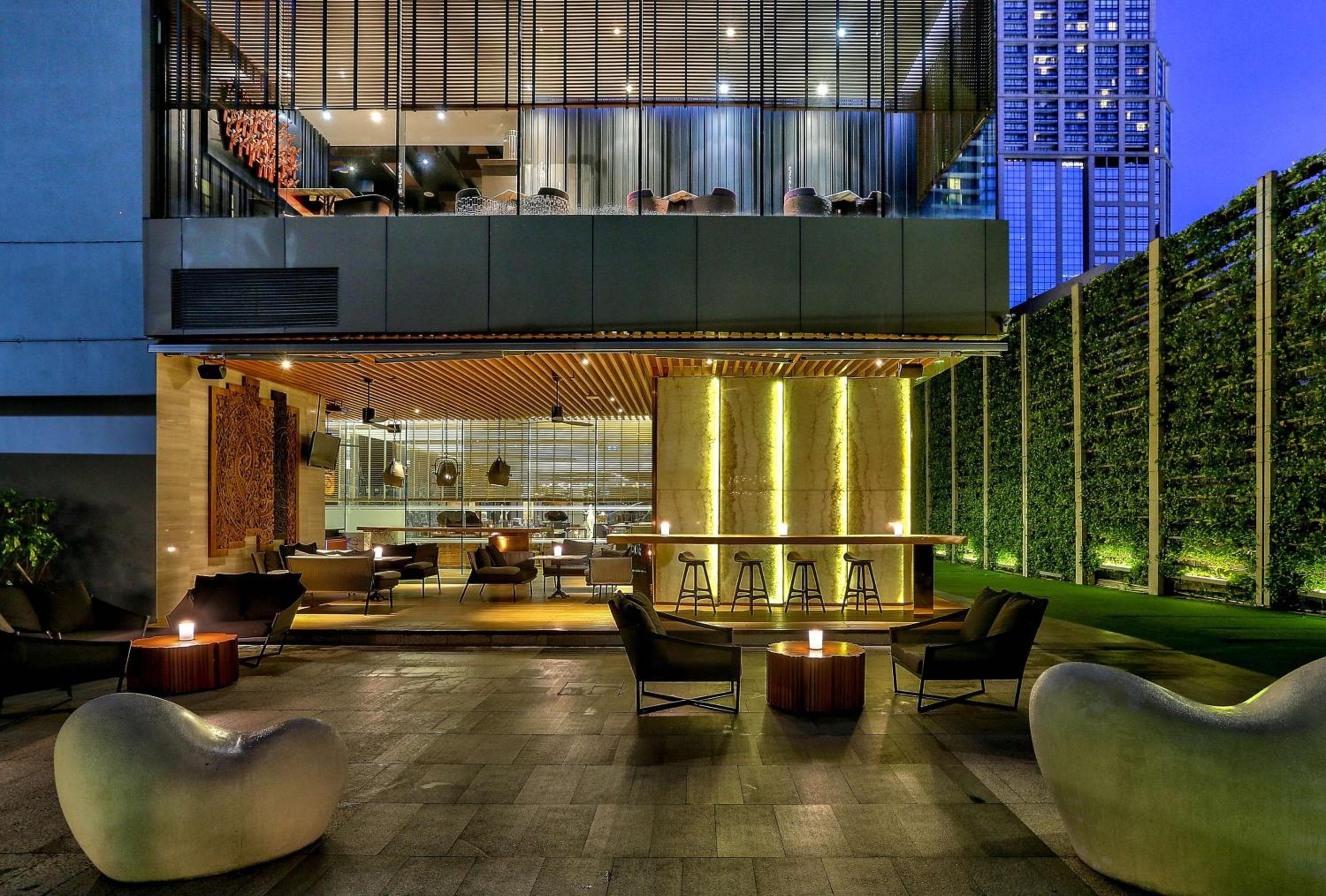 Hilton Sukhumvit Bangkok — 12