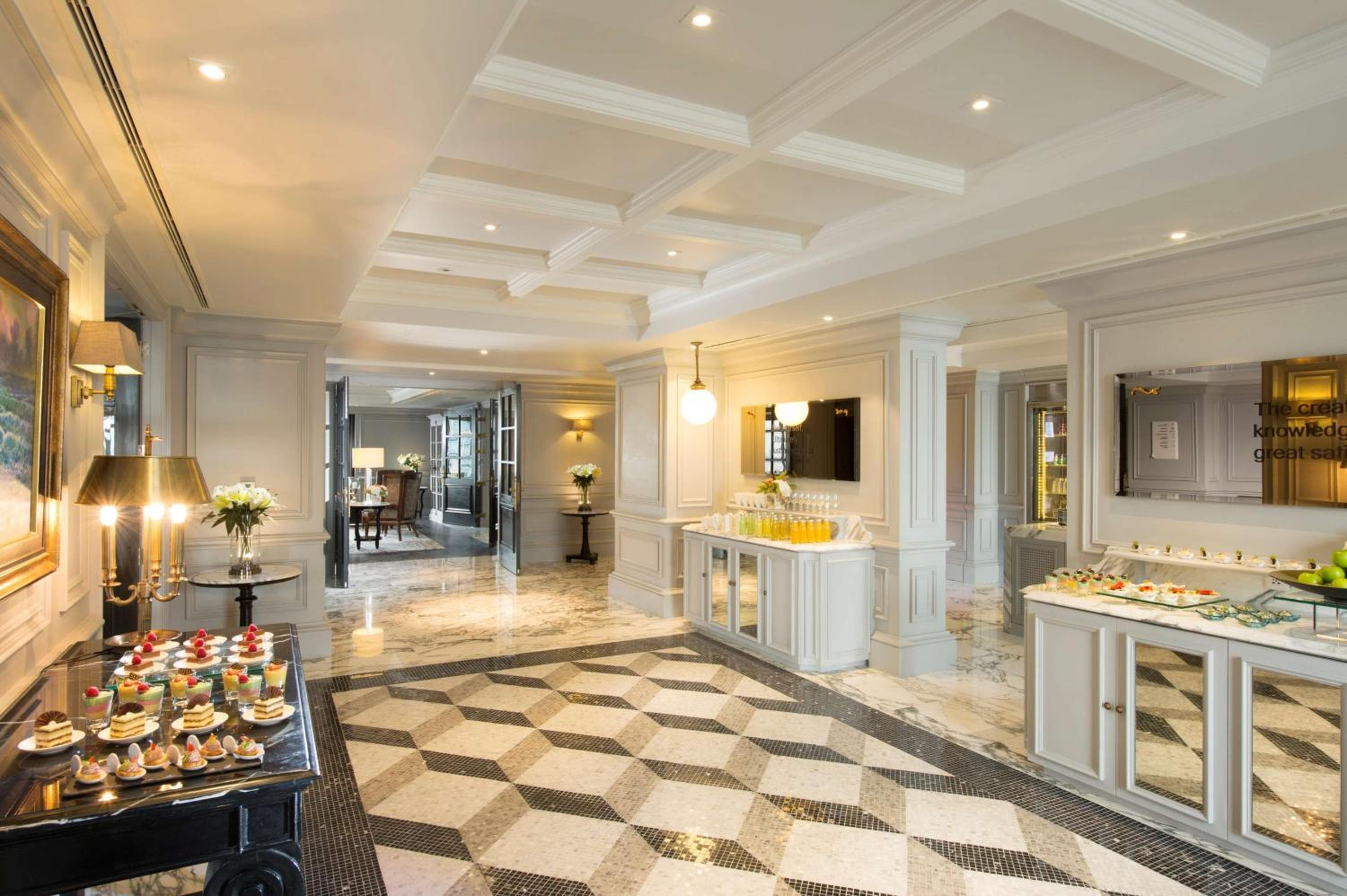 Hilton Sukhumvit Bangkok — 16