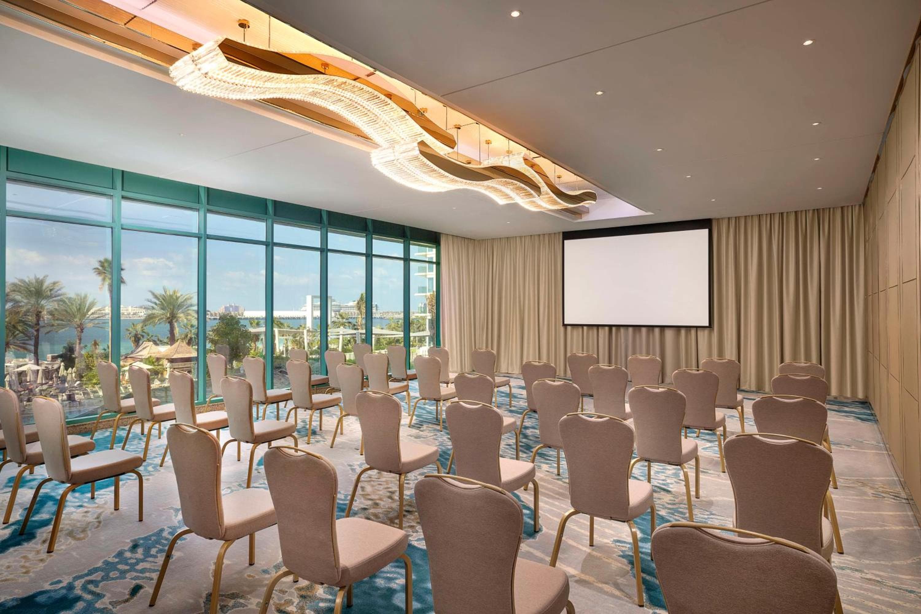 Hilton Dubai Jumeirah — 10