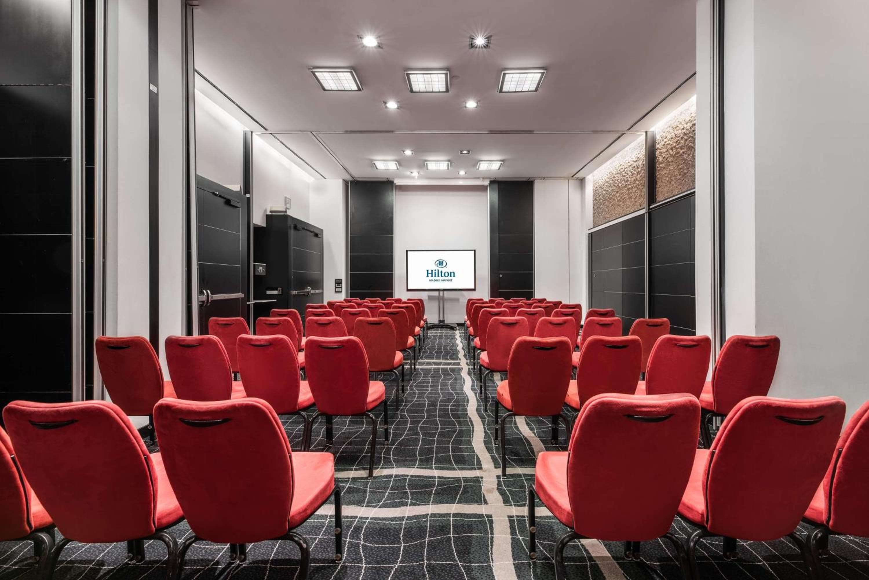 Hilton Madrid Airport — 24