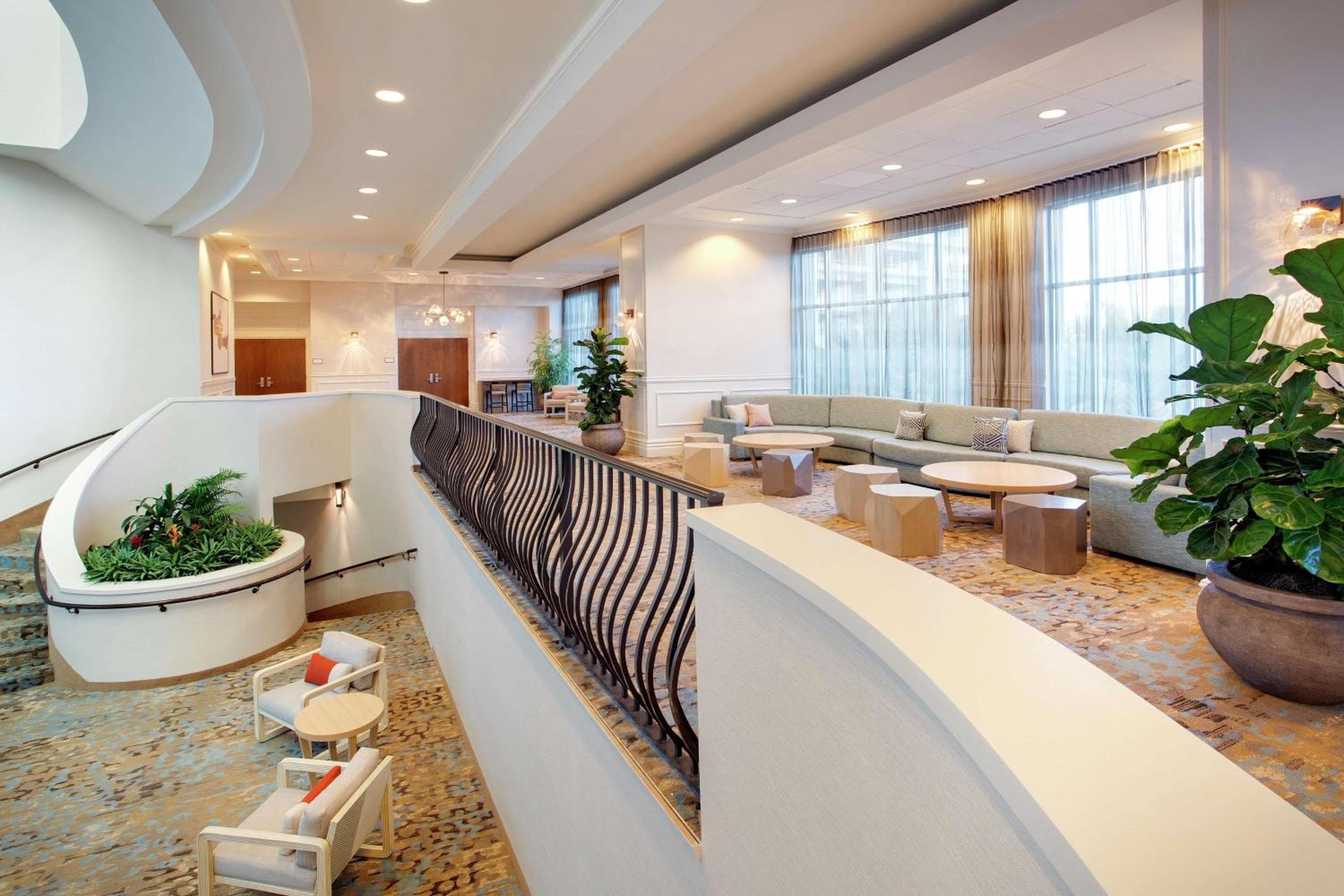 Embassy Suites by Hilton Tampa Downtown Convention Center — 14