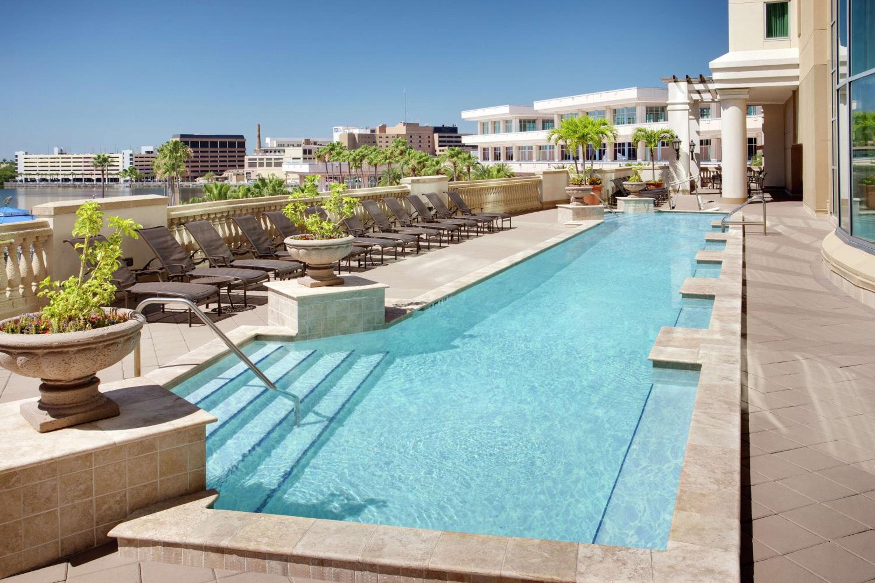 Embassy Suites by Hilton Tampa Downtown Convention Center — 15