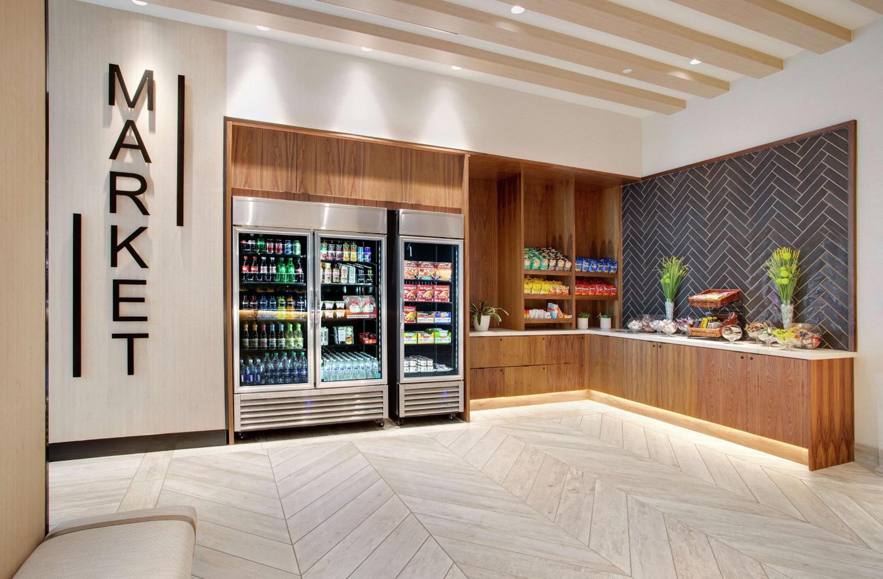 Embassy Suites by Hilton Tampa Downtown Convention Center — 21