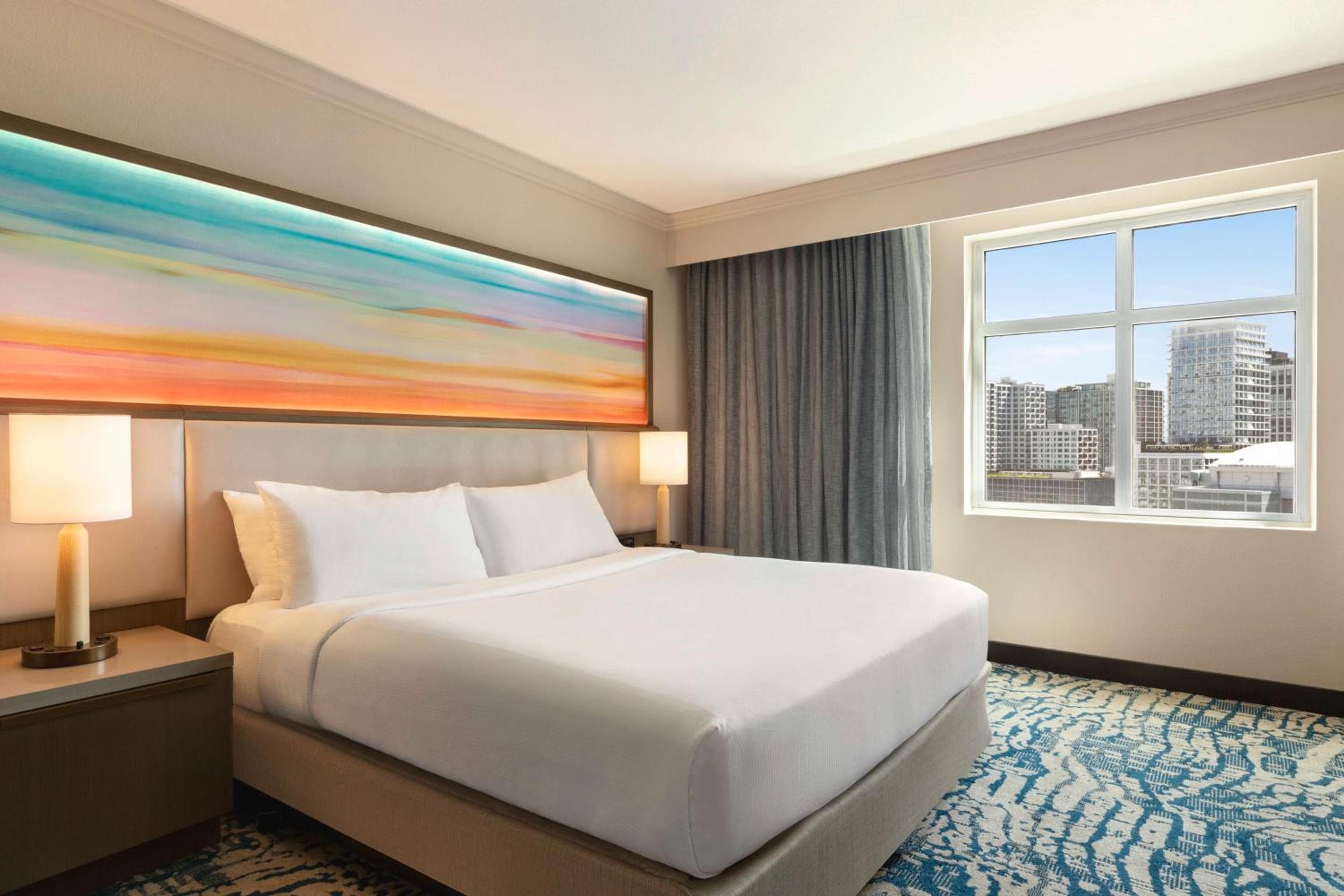 Embassy Suites by Hilton Tampa Downtown Convention Center — 6