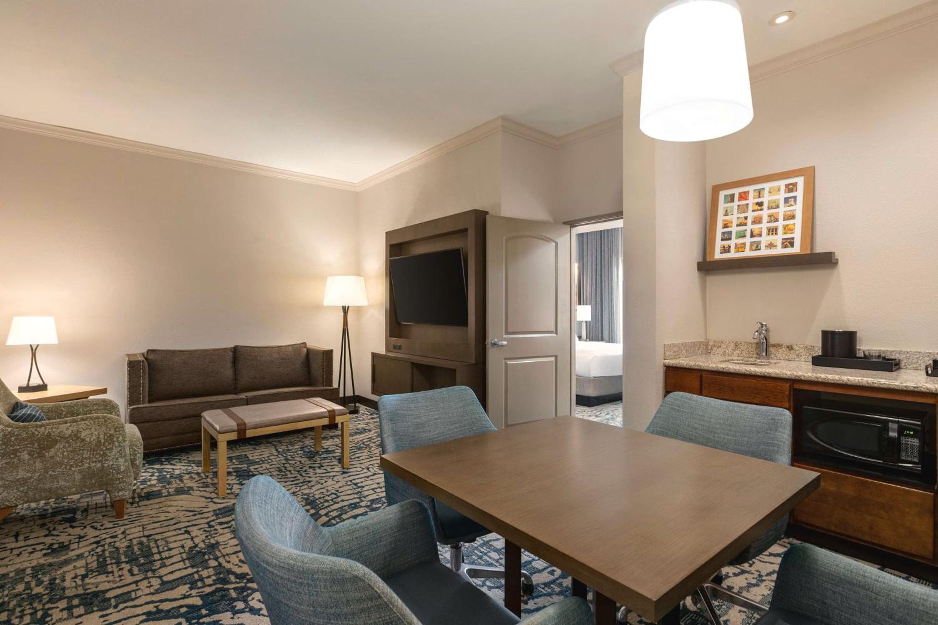 Embassy Suites by Hilton Tampa Downtown Convention Center — 28
