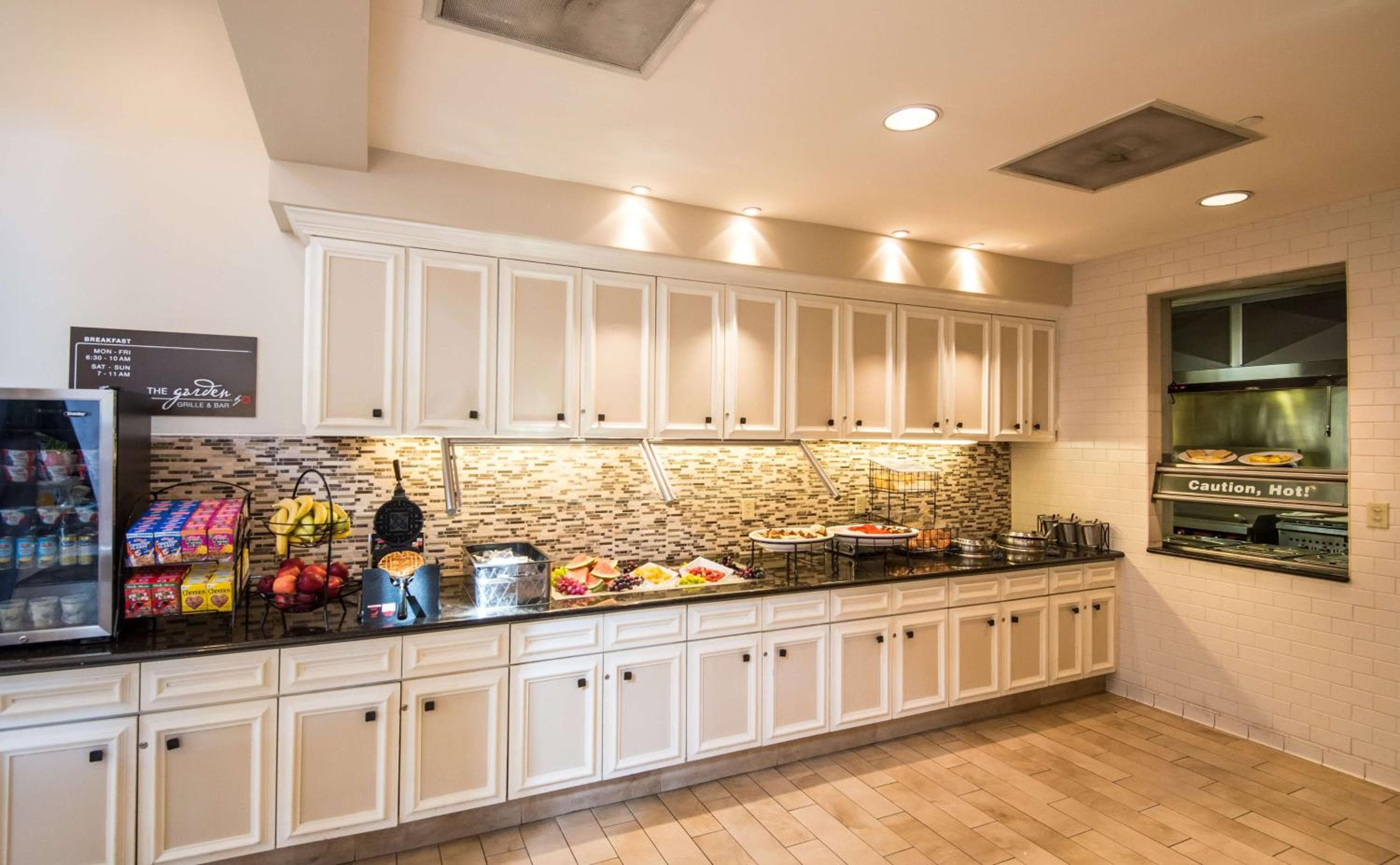 Hilton Garden Inn Tampa Ybor Historic District — 4