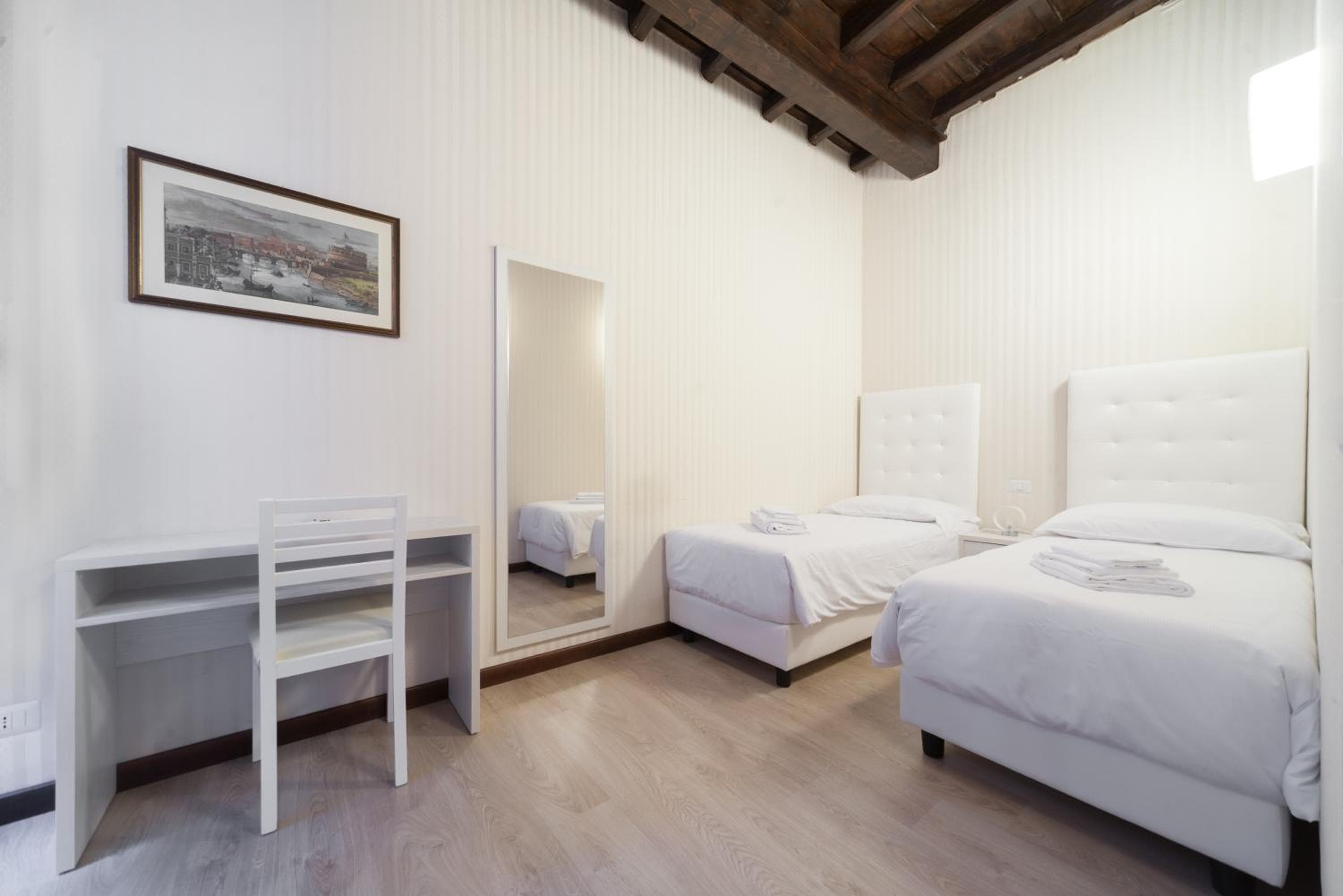 Trevi 41 Hotel — 11