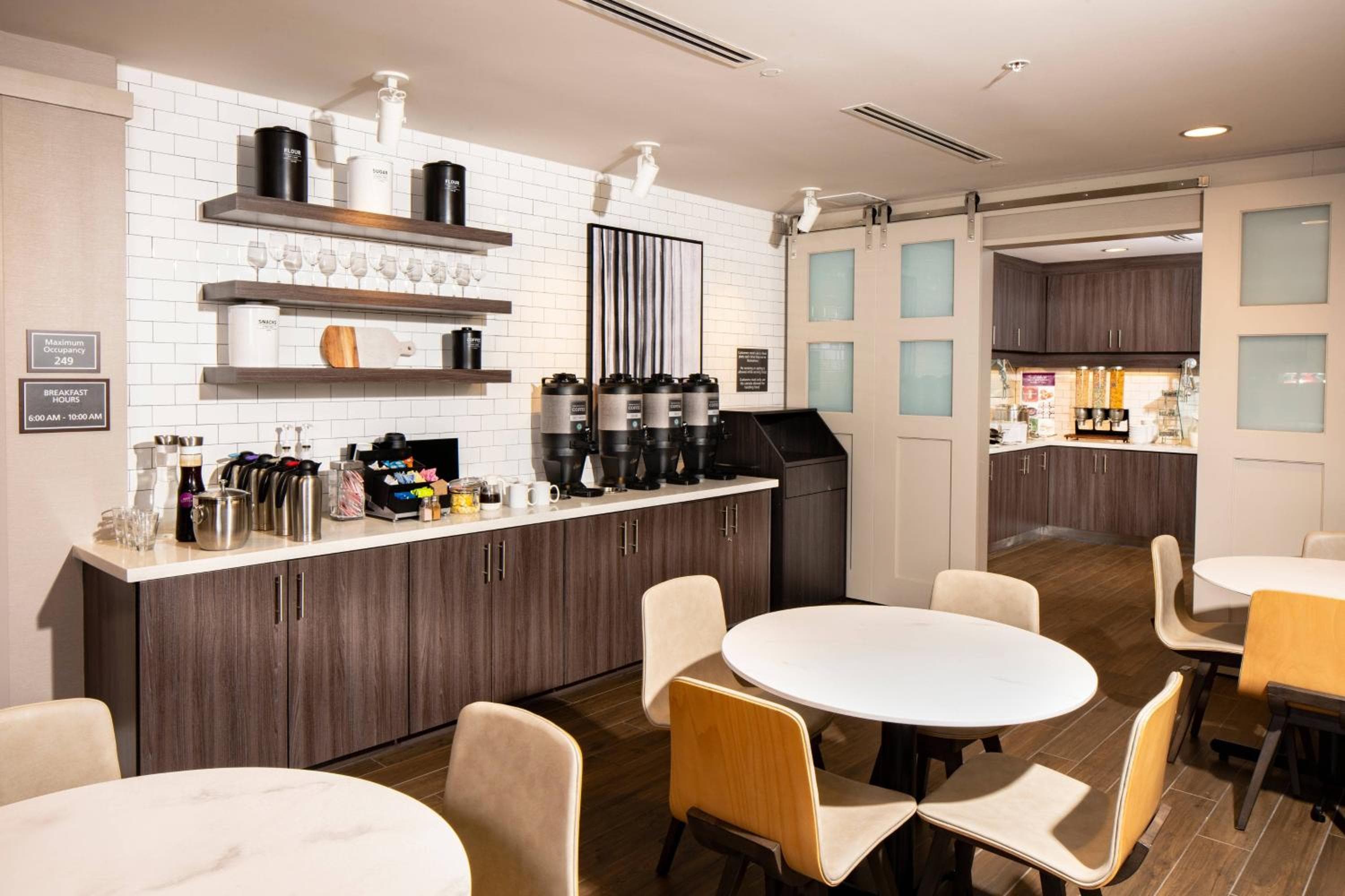 Residence Inn Las Vegas South/Henderson — 17