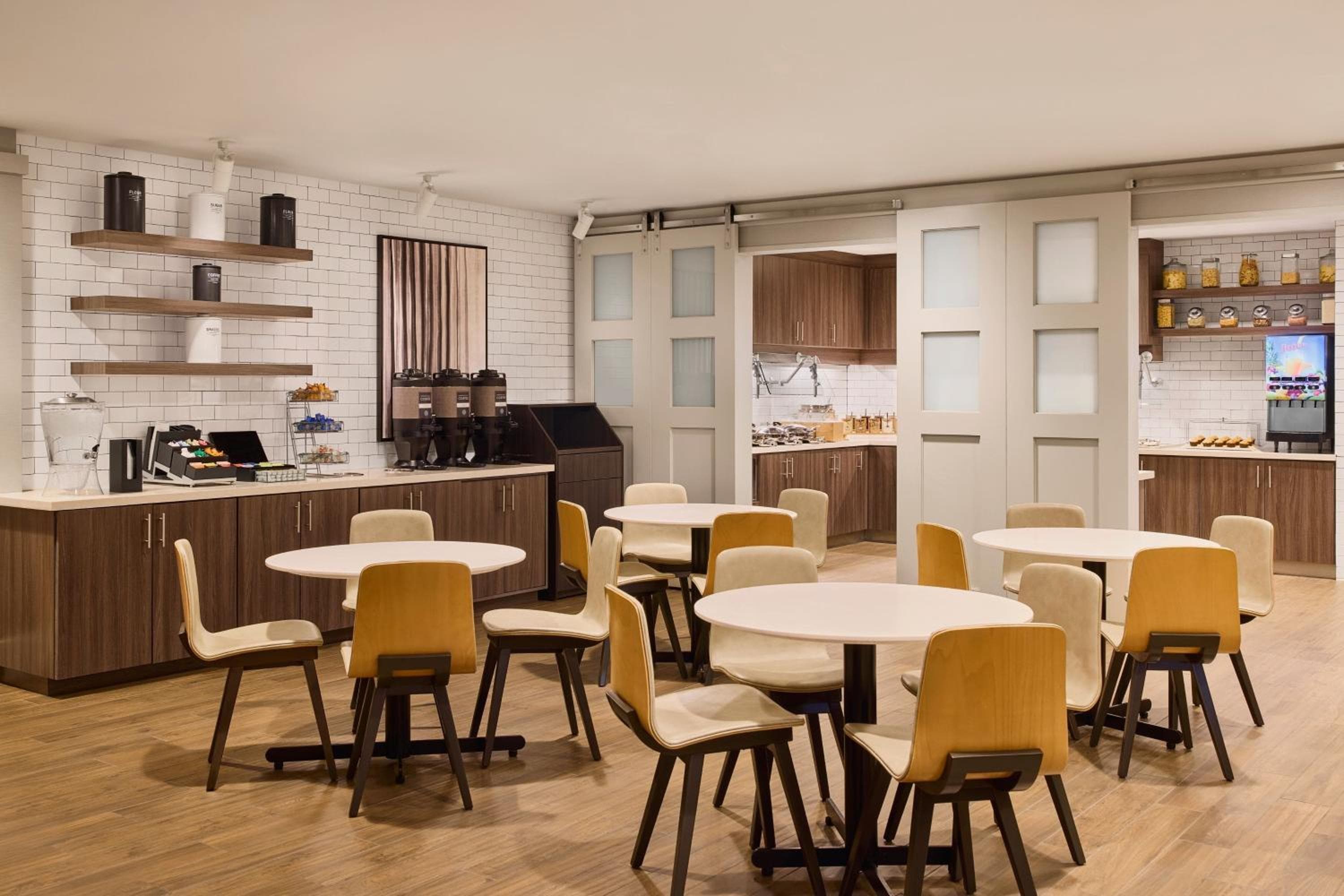 Residence Inn Las Vegas South/Henderson — 19