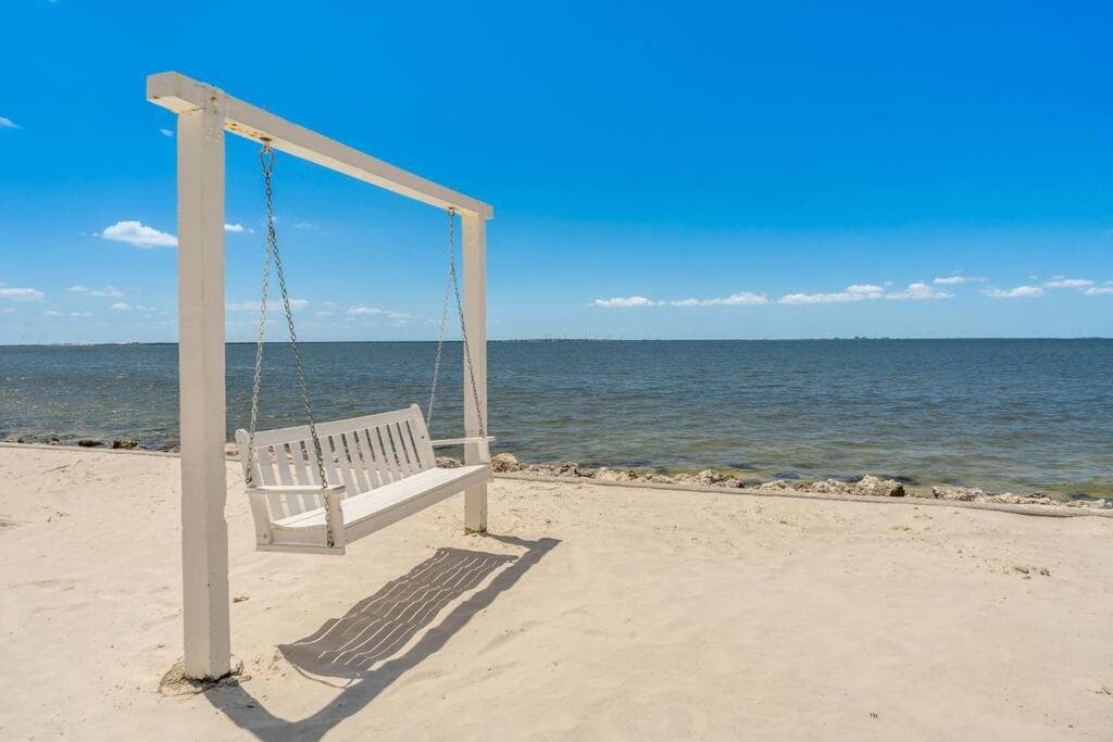 Wasserblick Balkon Pool Klimaanlage Smart-TV — 27