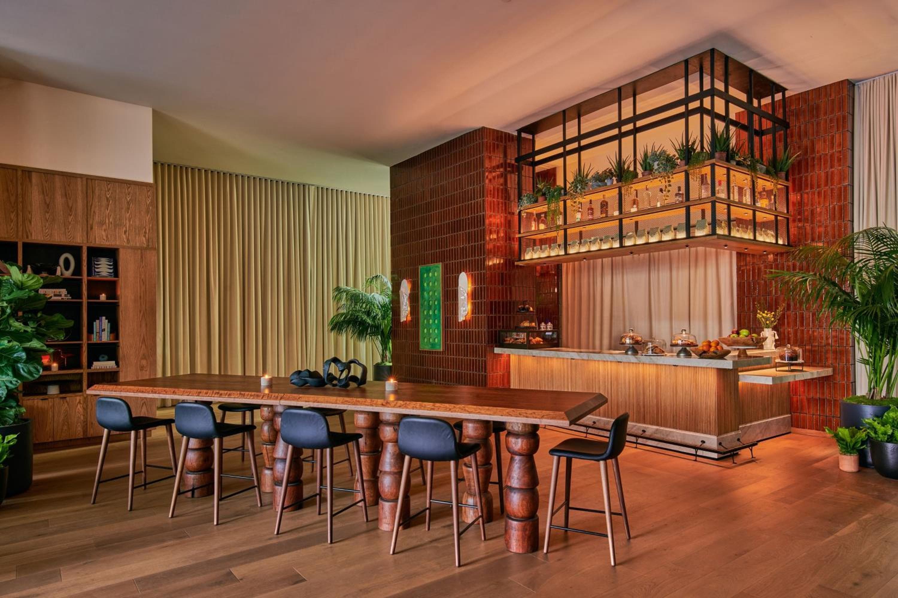 HOLLYWOOD VOLUME, a Tribute Portfolio Hotel — 9