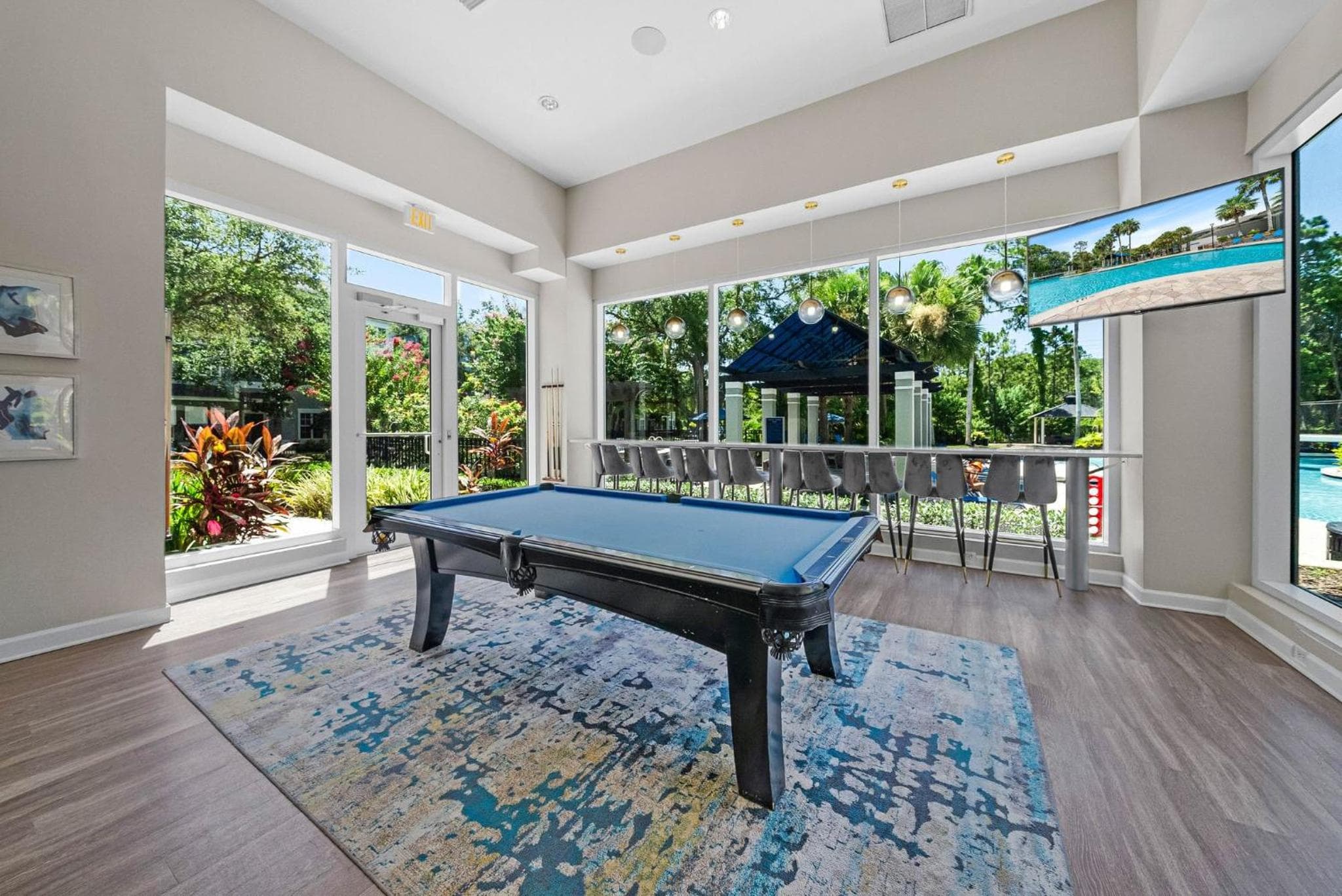 Modern 3BR2BA Pools, Gym Near Airport #5 — 8
