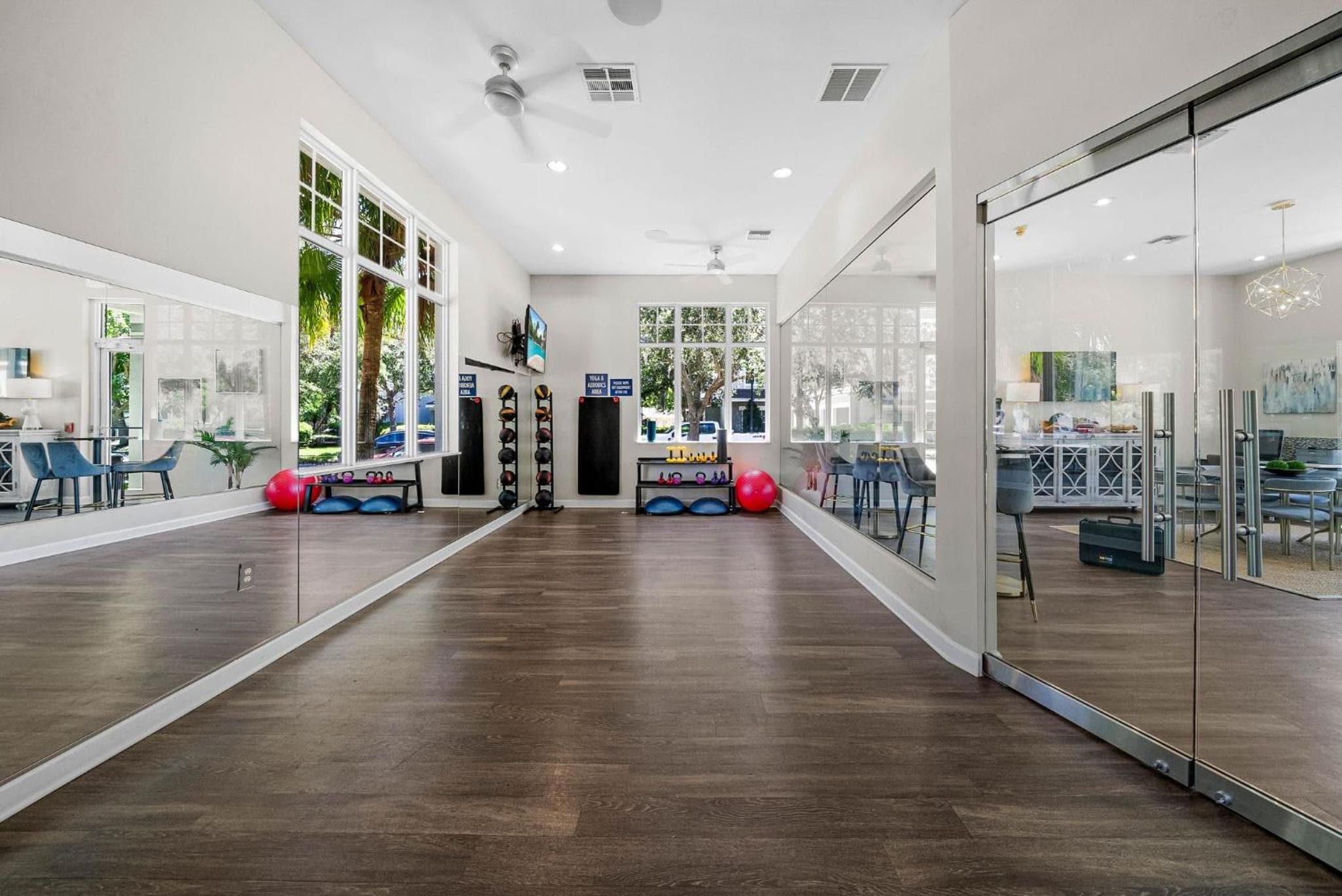 Cozy 3br2ba- Minutes To Airport & Westchase #5 — 24